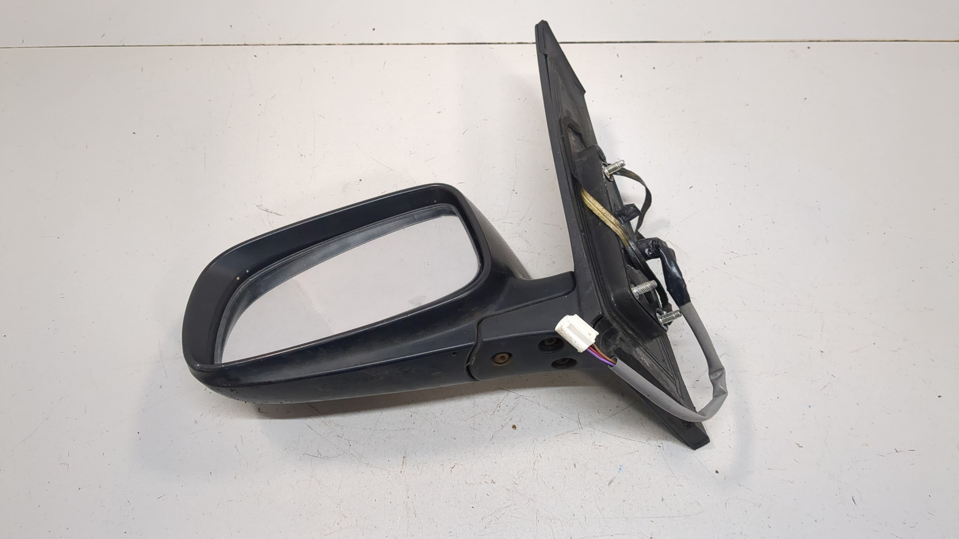 Зеркало левое электрическое