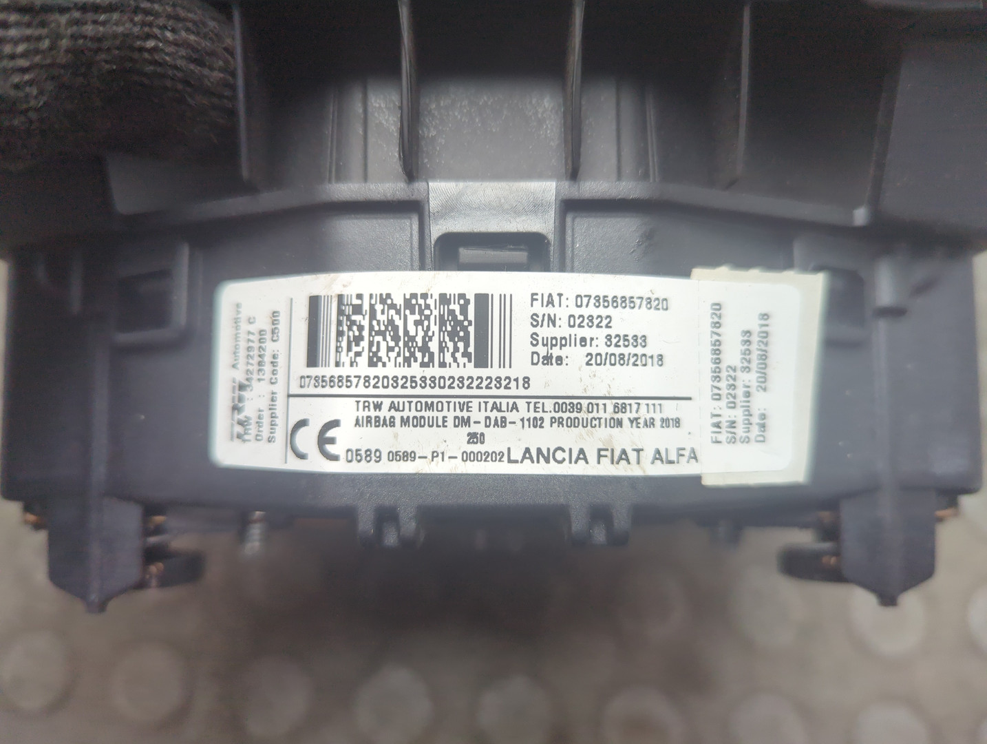 Подушка безопасности в рулевое колесо