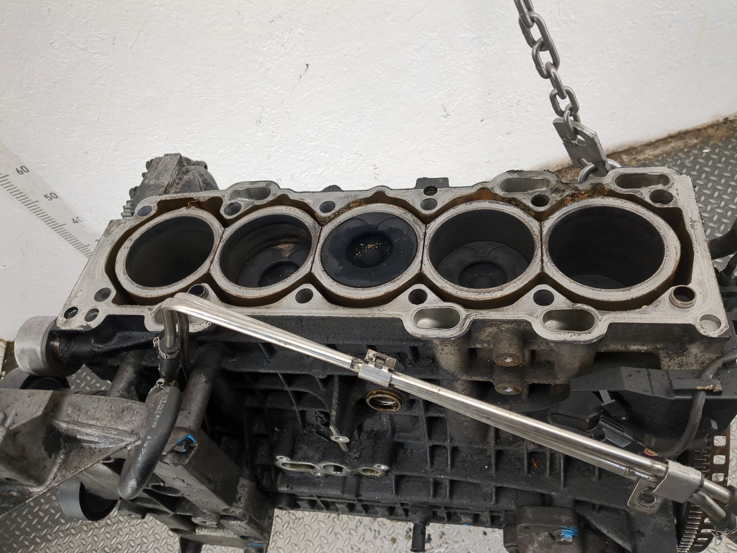 Блок двигателя