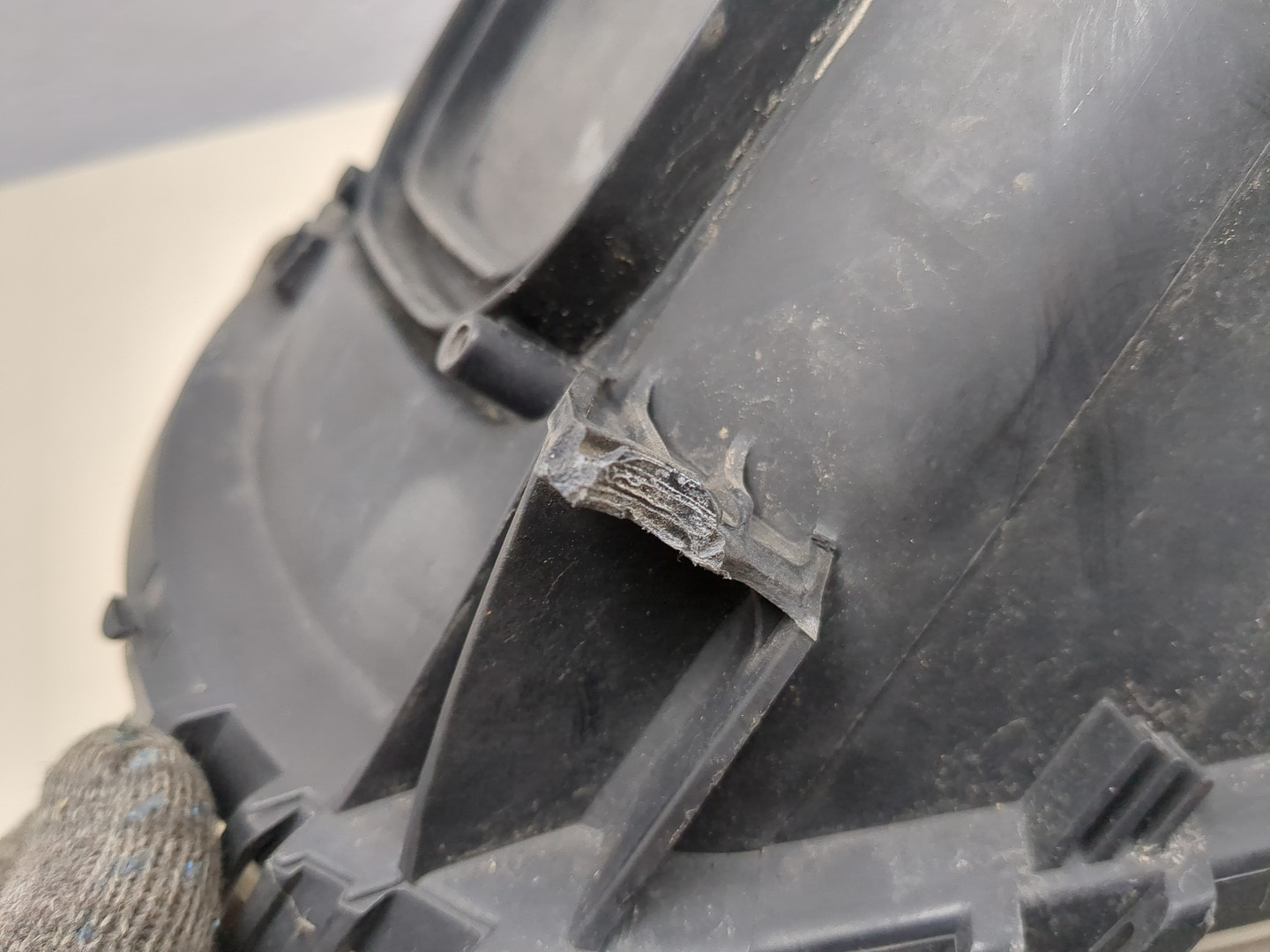 Фара правая