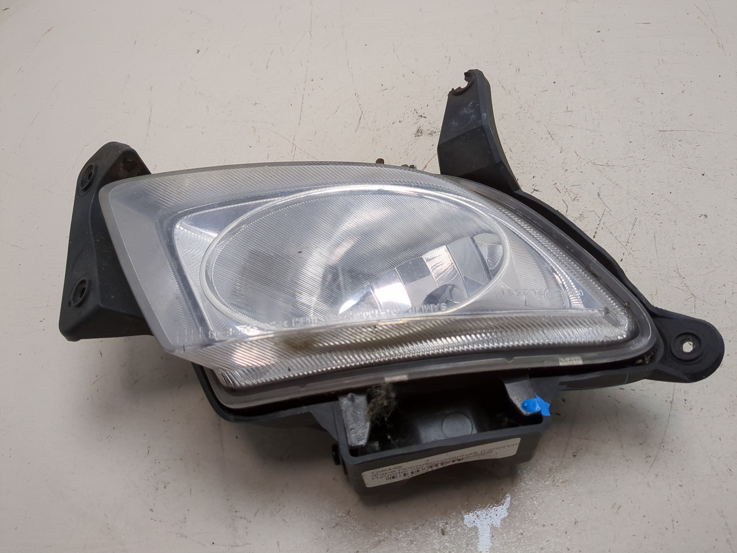 Фара противотуманная правая