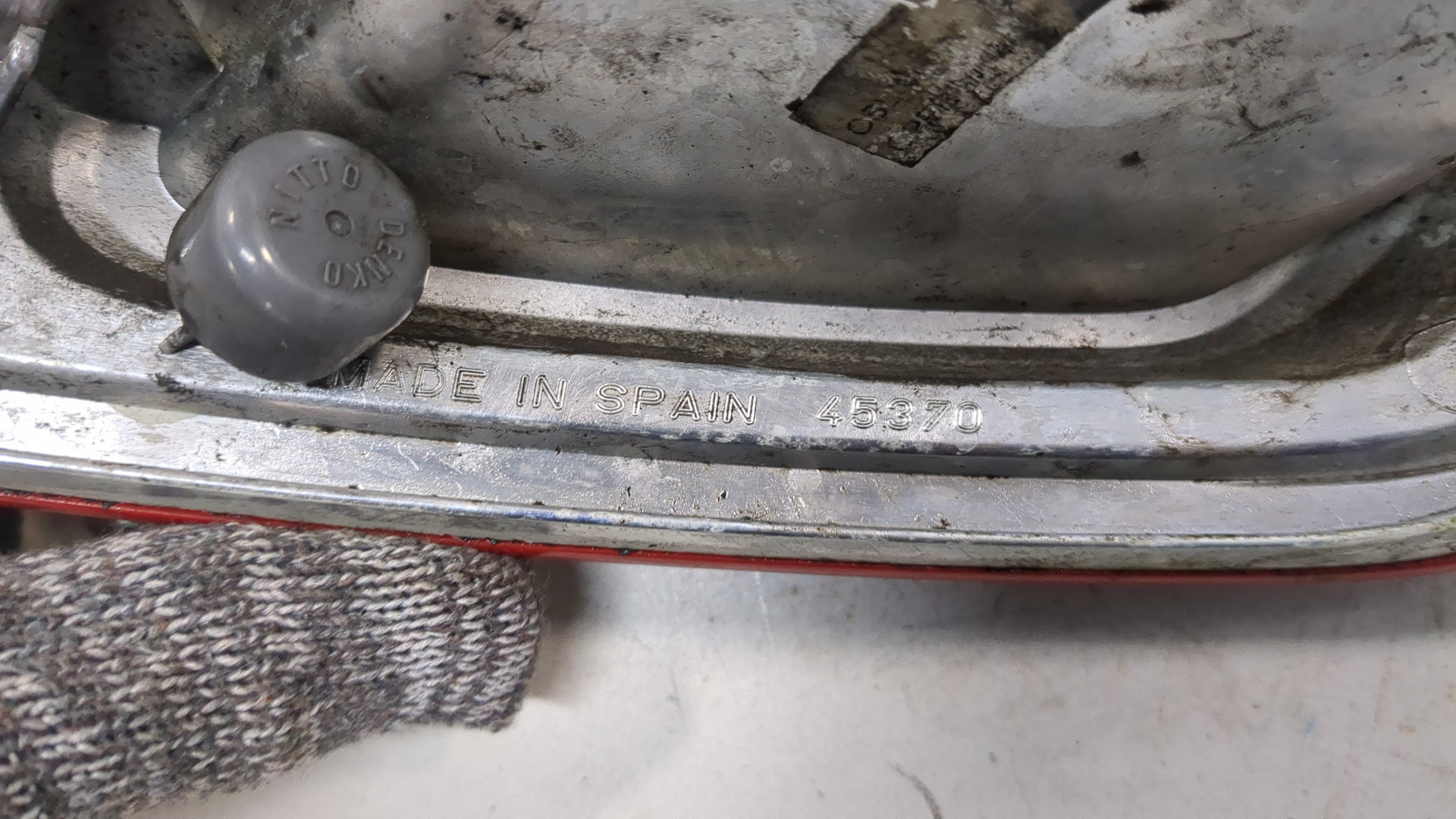 Фонарь задний левый