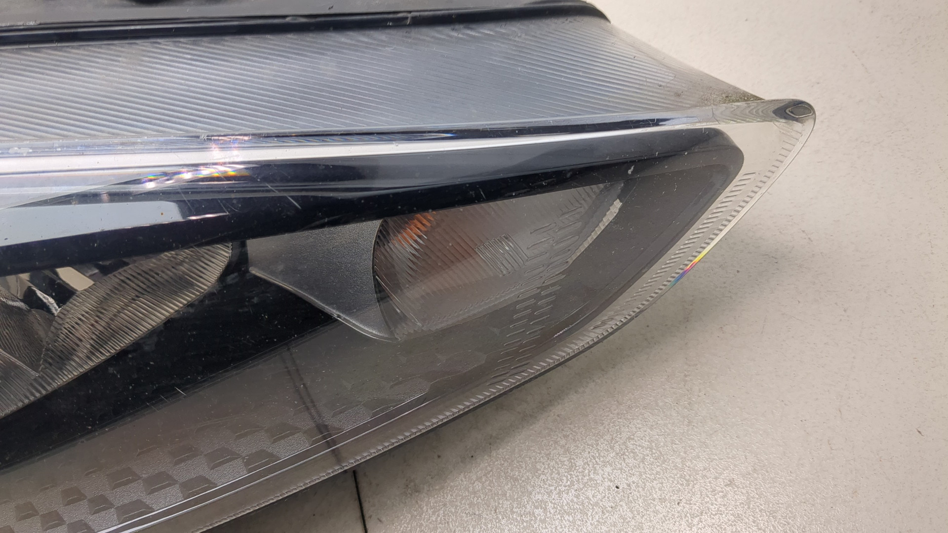 Фара правая