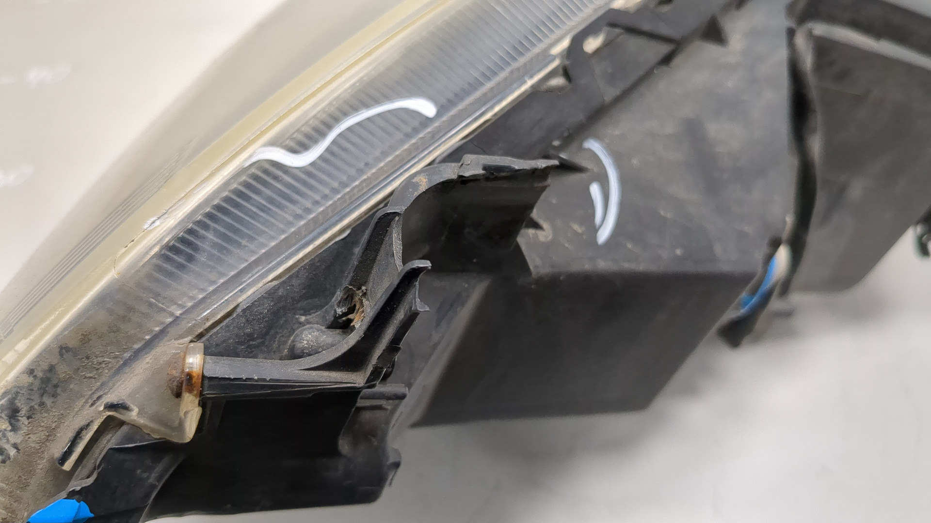 Фара правая