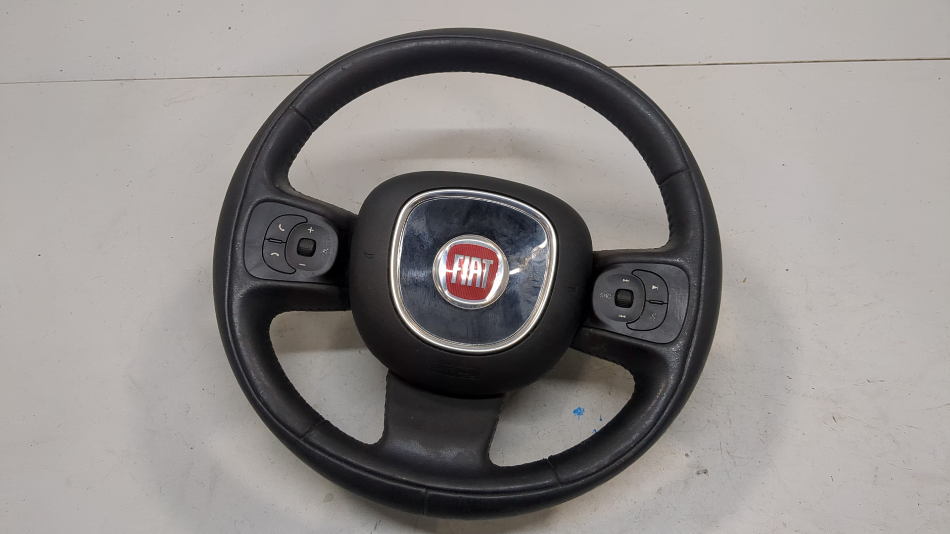 Рулевое колесо (руль)