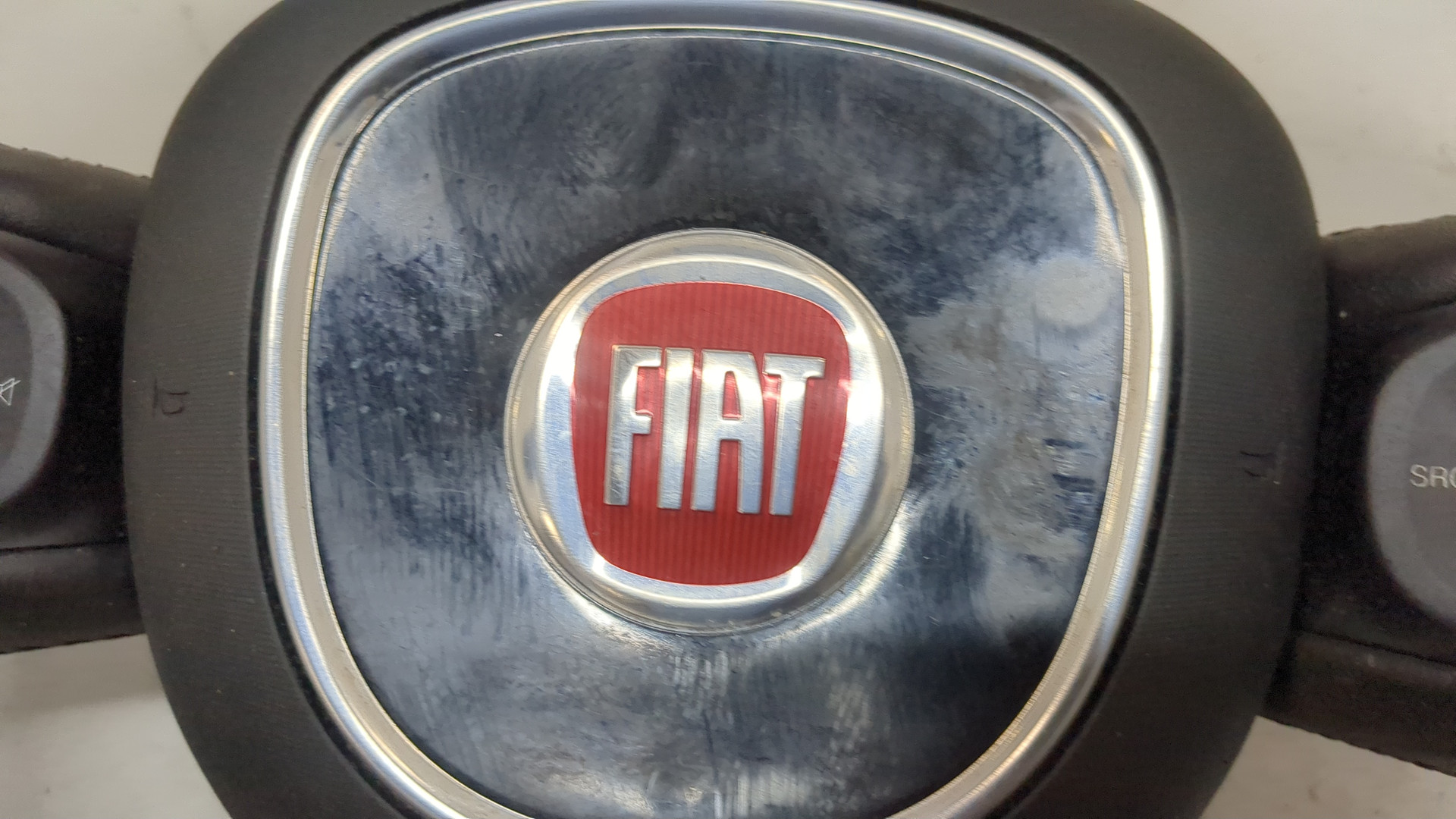 Рулевое колесо (руль)