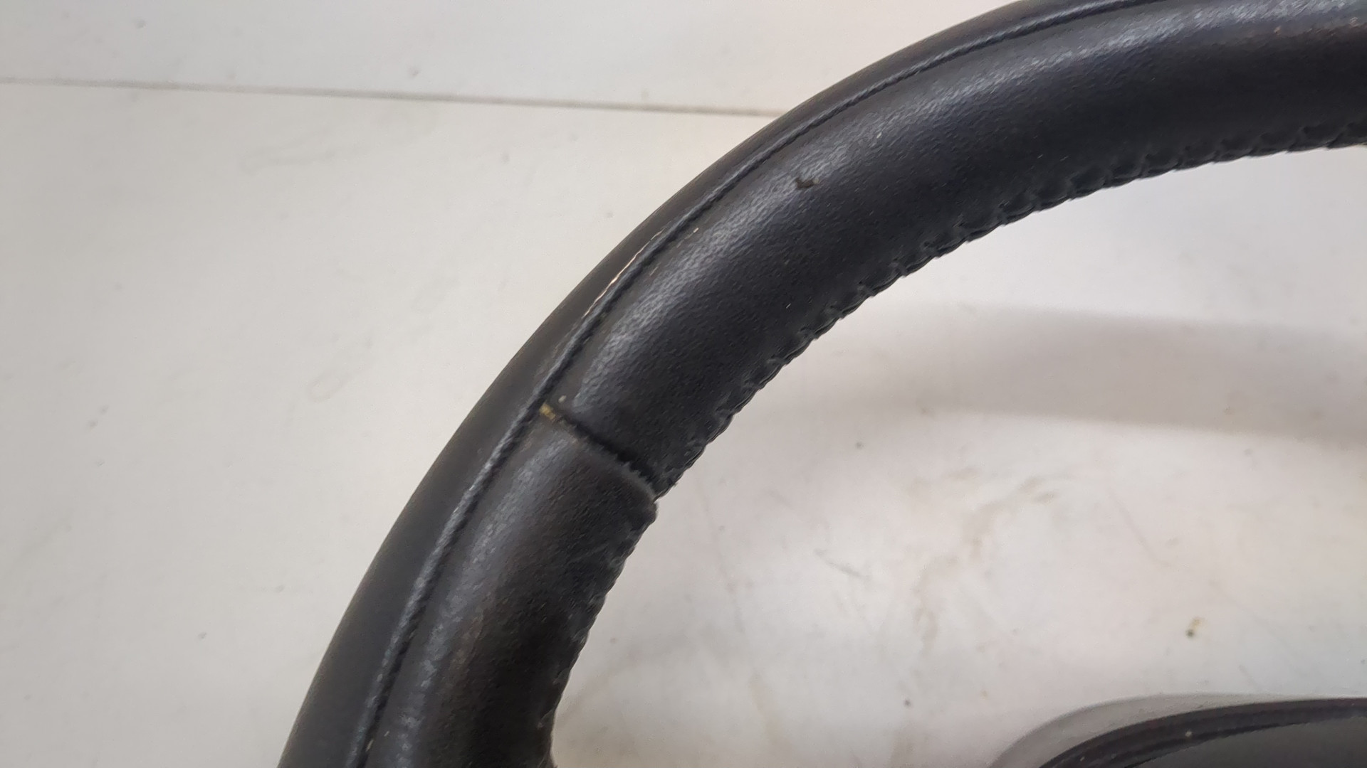 Рулевое колесо (руль)