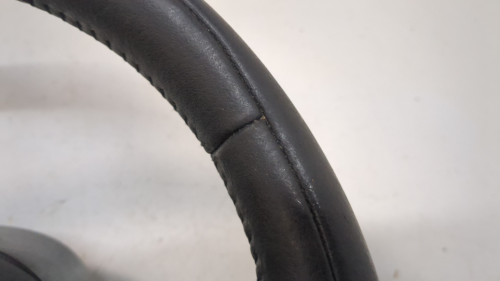 Рулевое колесо (руль)