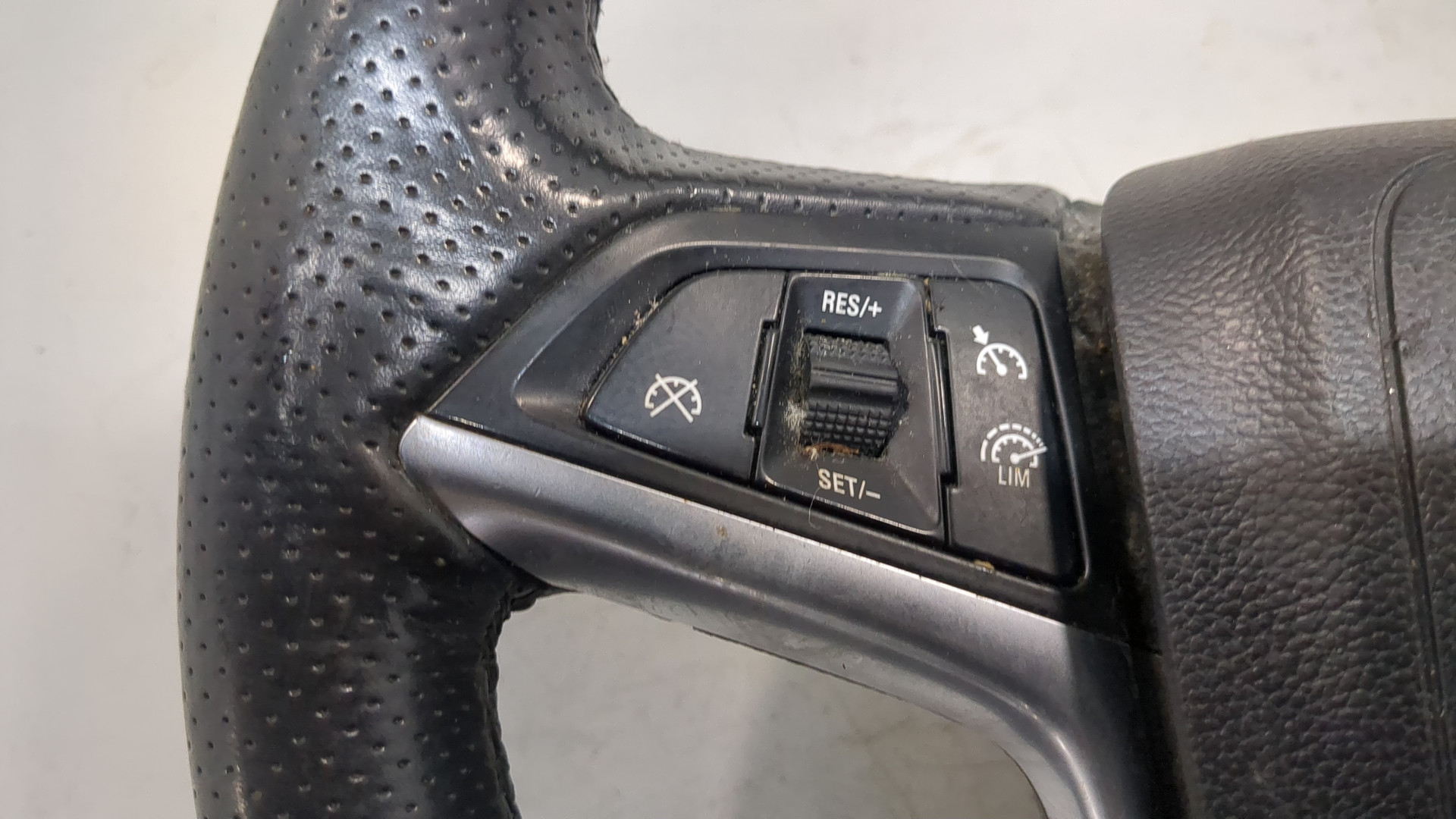 Рулевое колесо (руль)