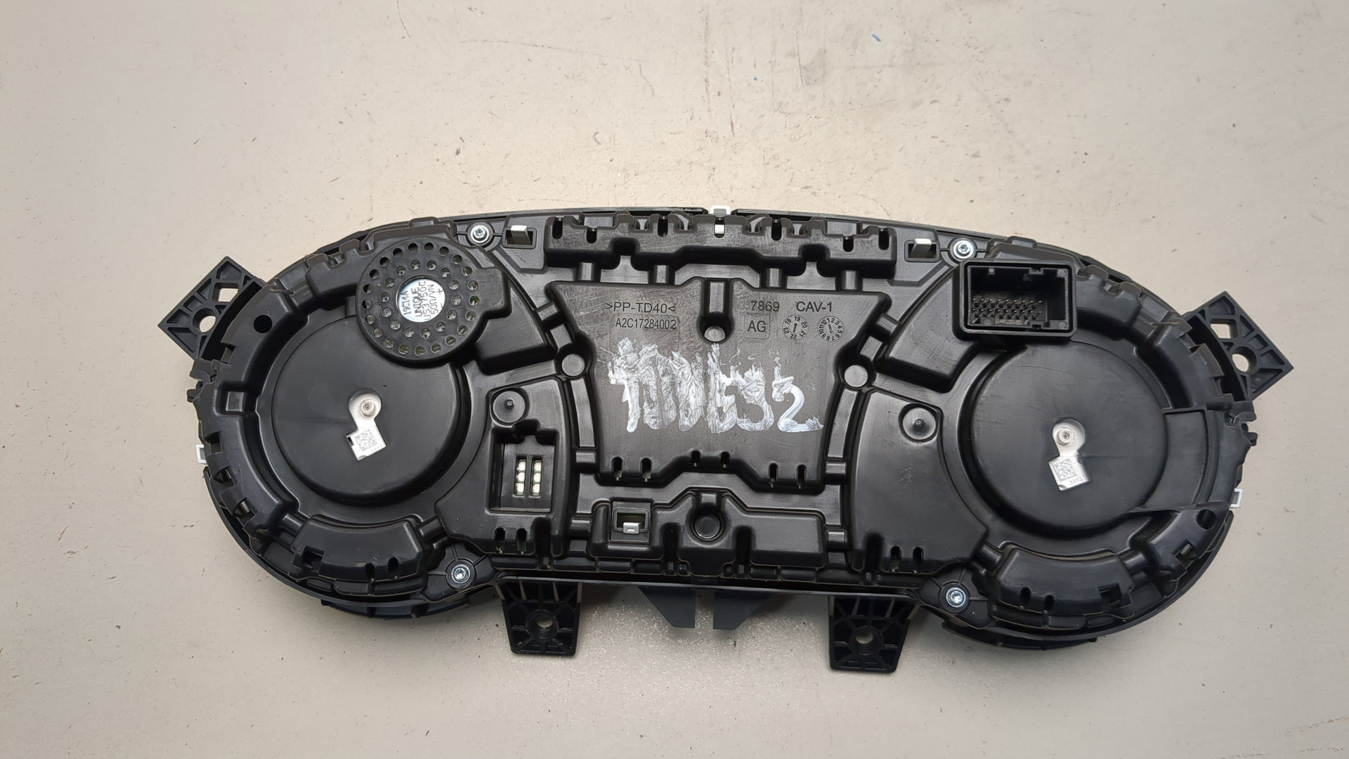 Панель приборов