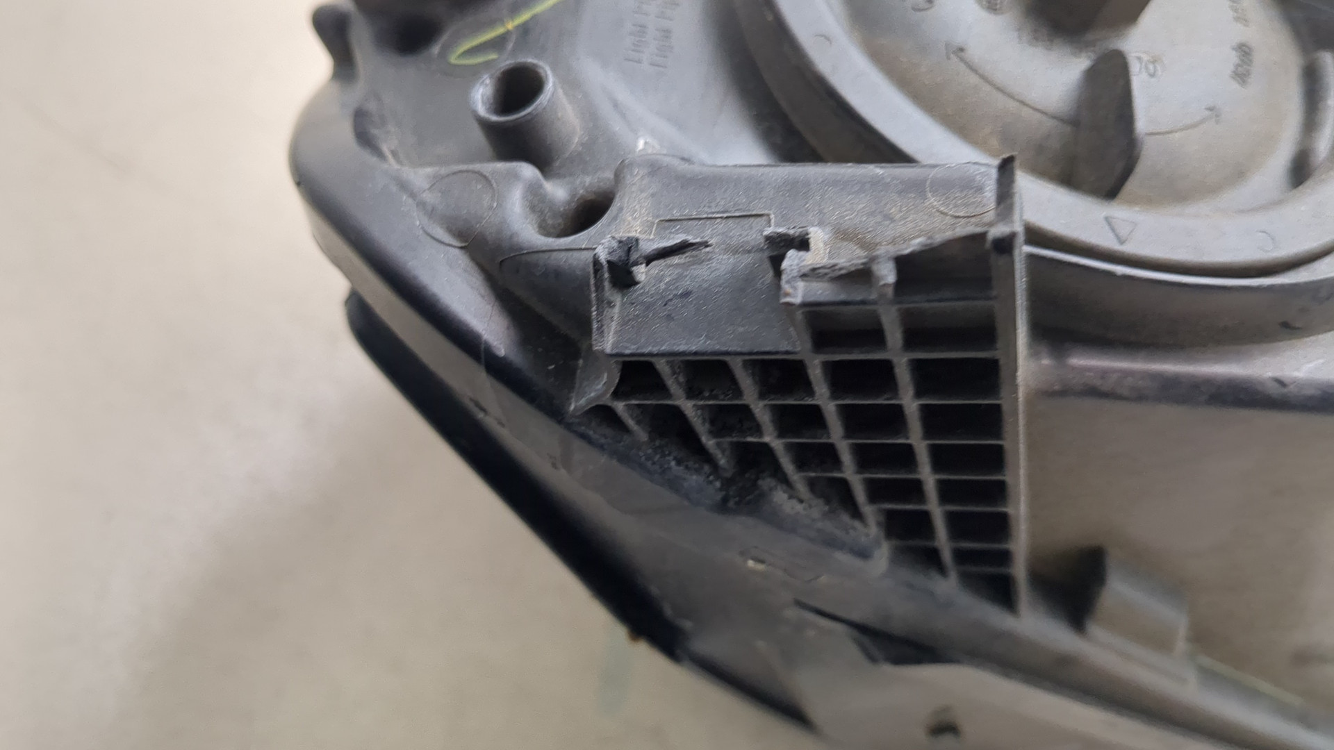 Фара правая