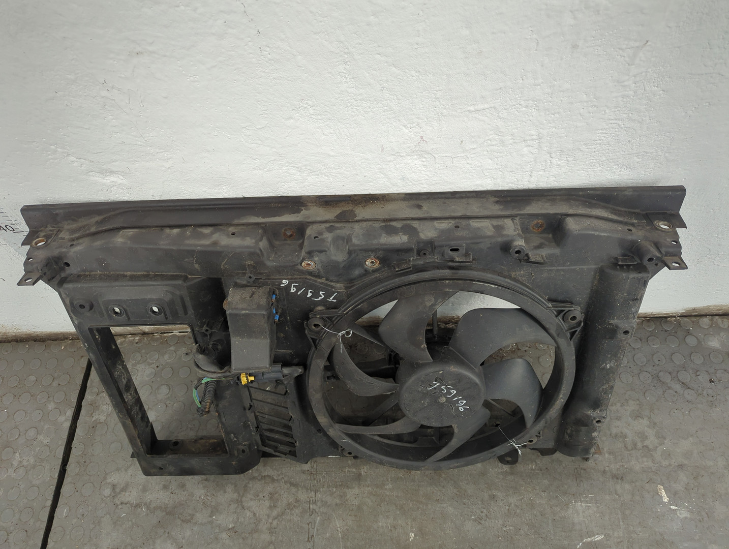 Панель передняя (телевизор)