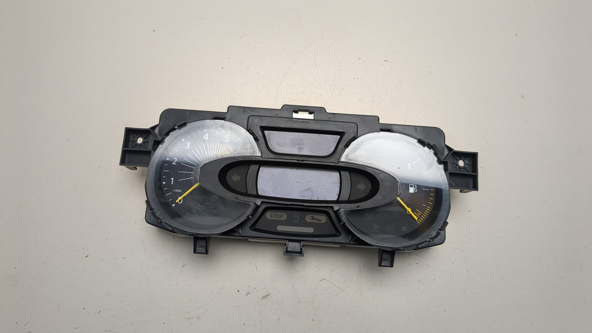 Панель приборов