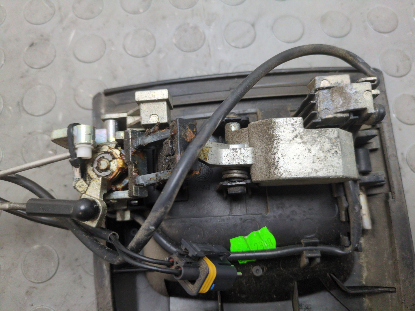 Ручка двери наружная