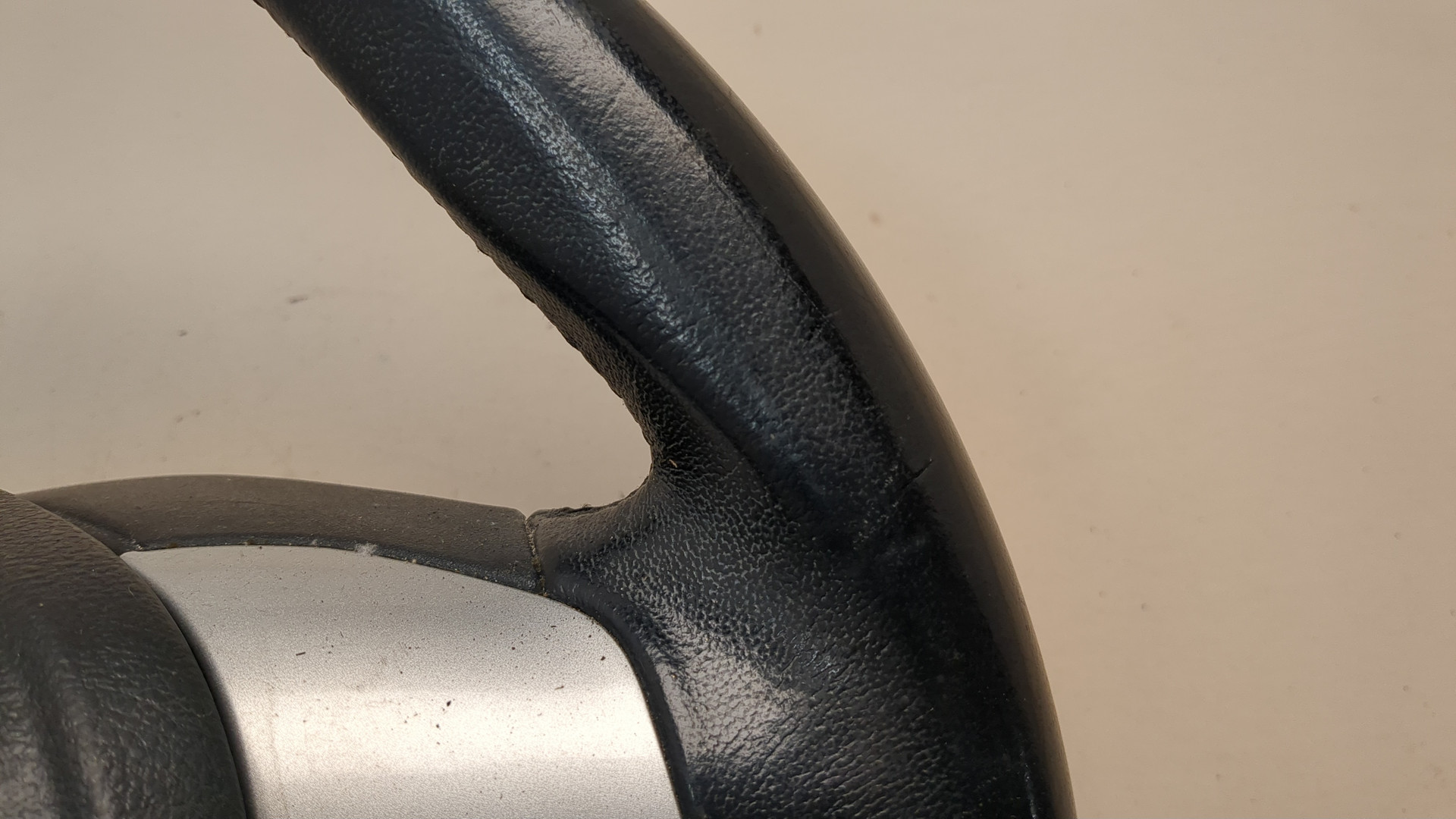 Рулевое колесо (руль)