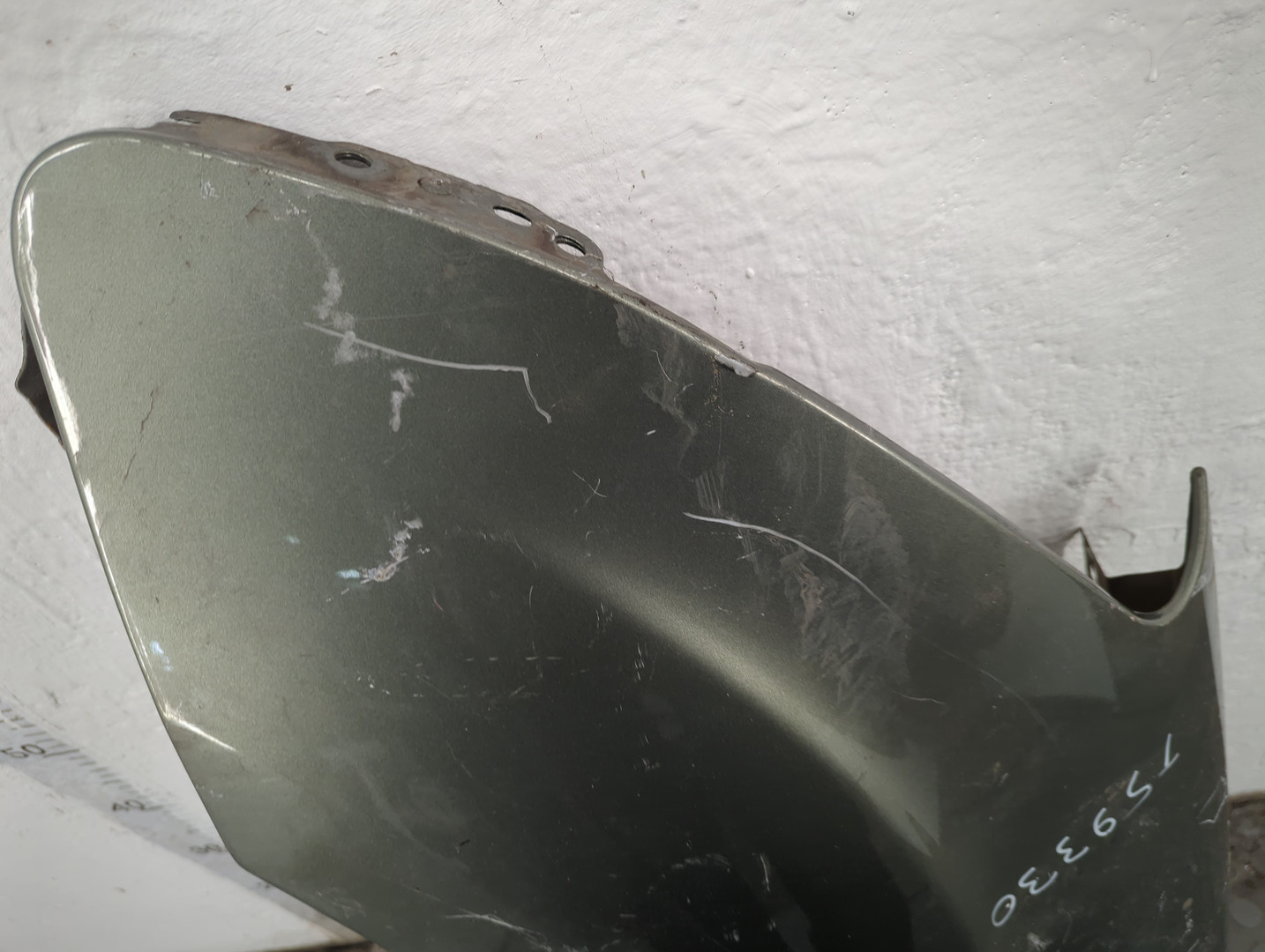 Крыло переднее левое