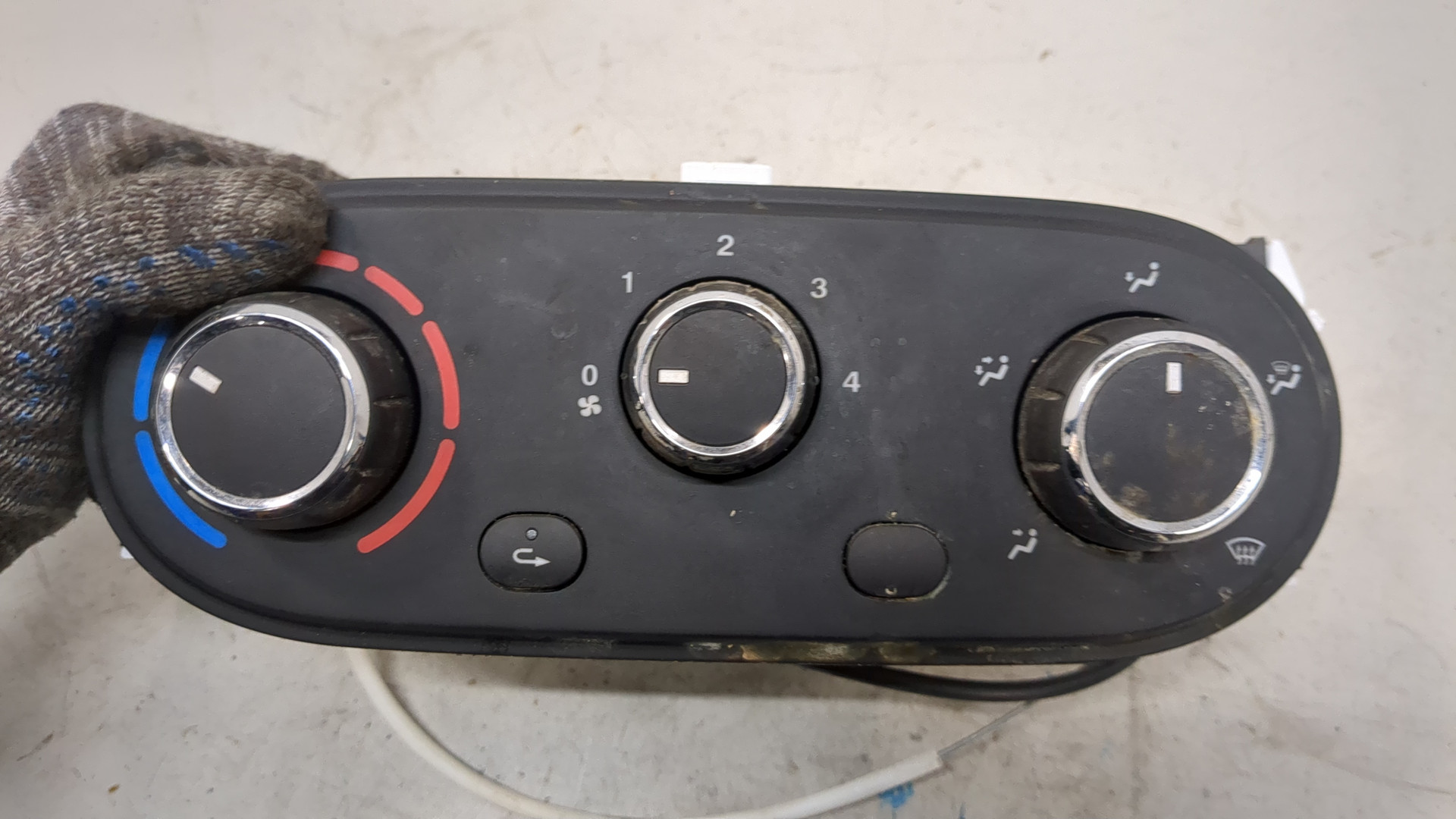 Переключатель отопителя