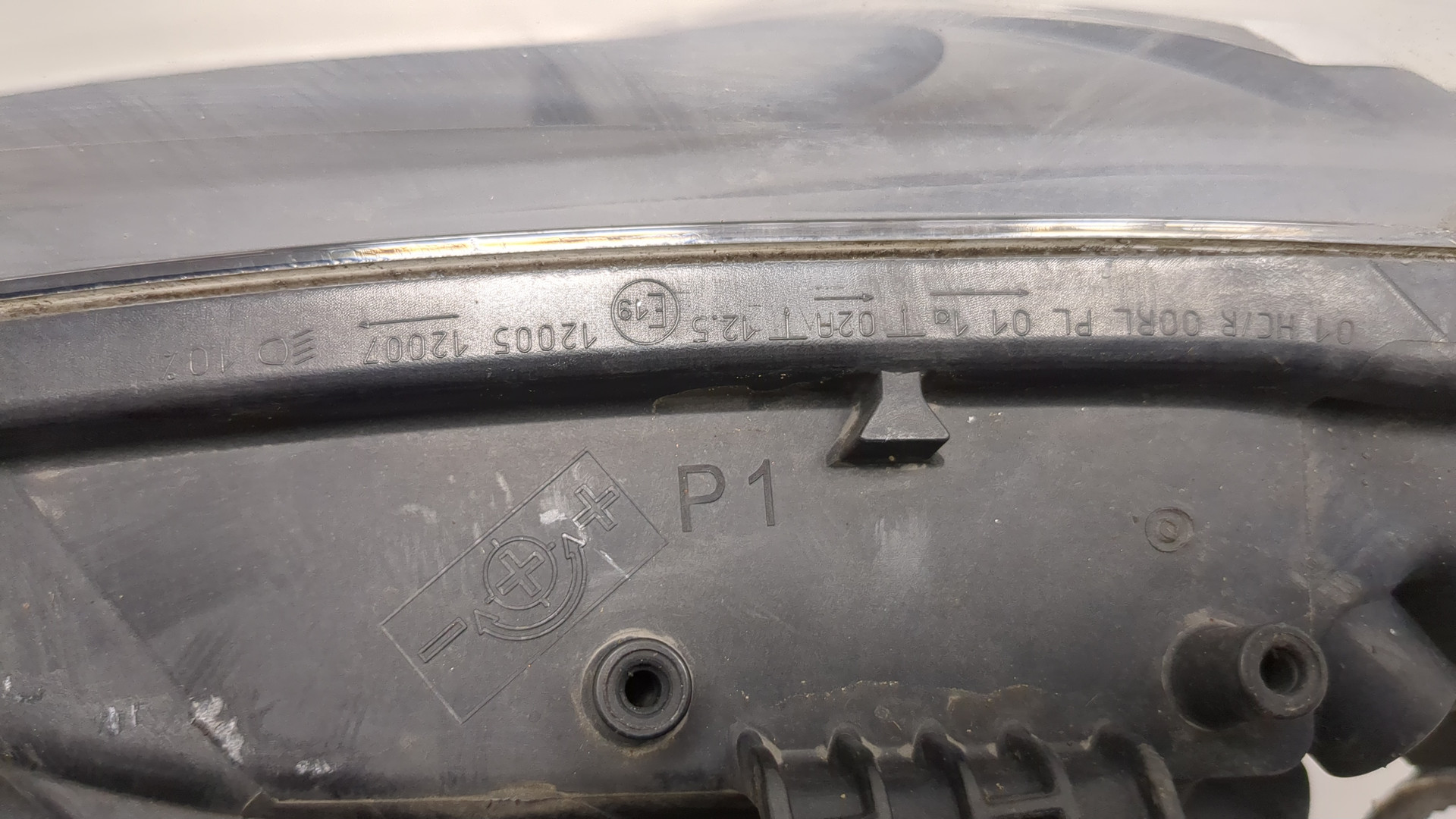 Фара правая