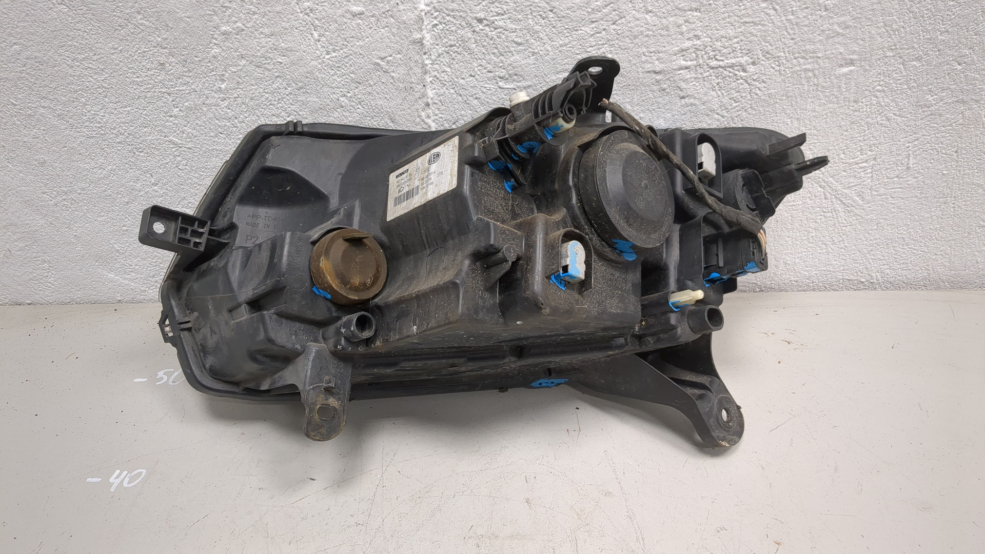 Фара правая