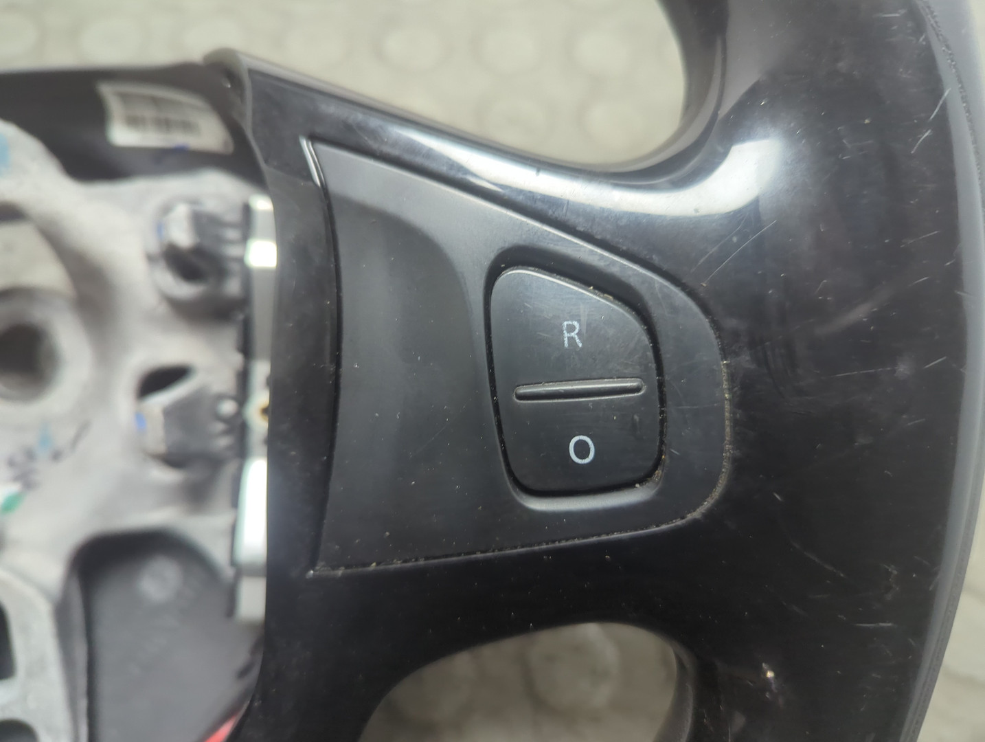 Рулевое колесо (руль)