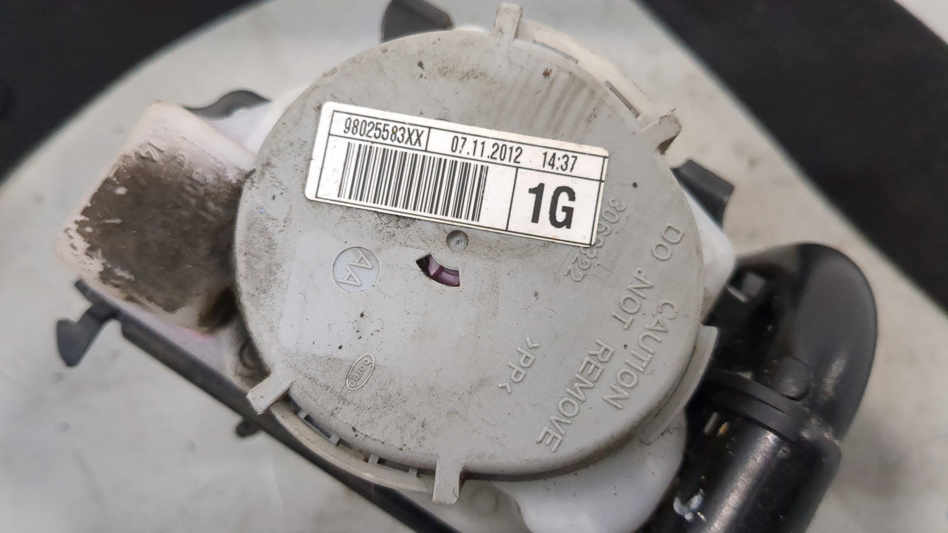 Ремень безопасности