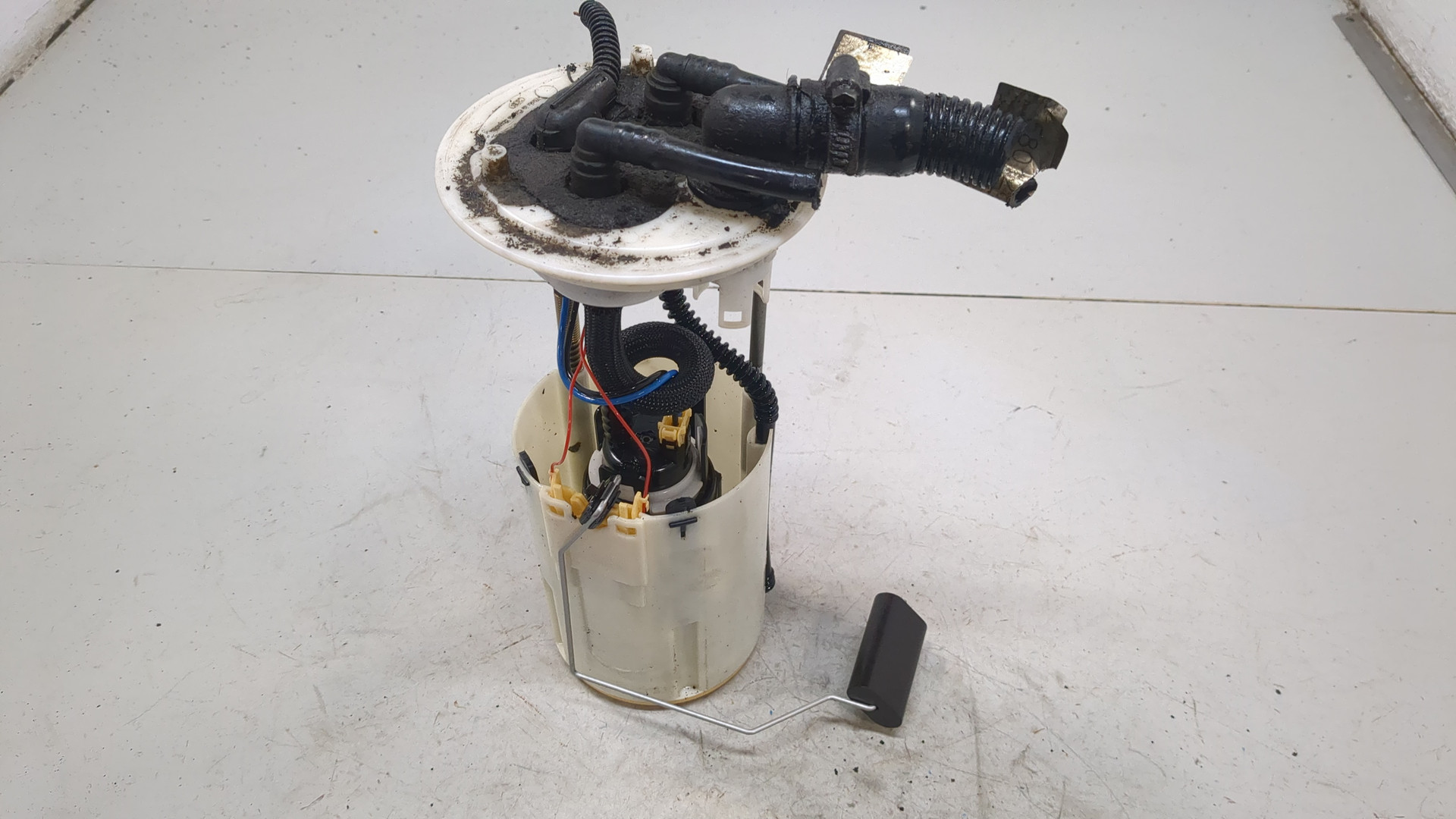 Насос топливный электрический