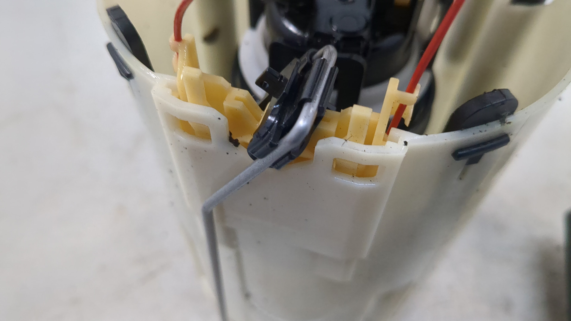 Насос топливный электрический