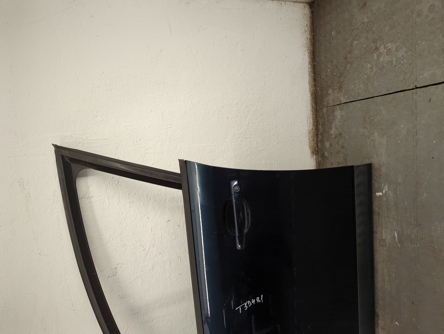 Дверь передняя левая