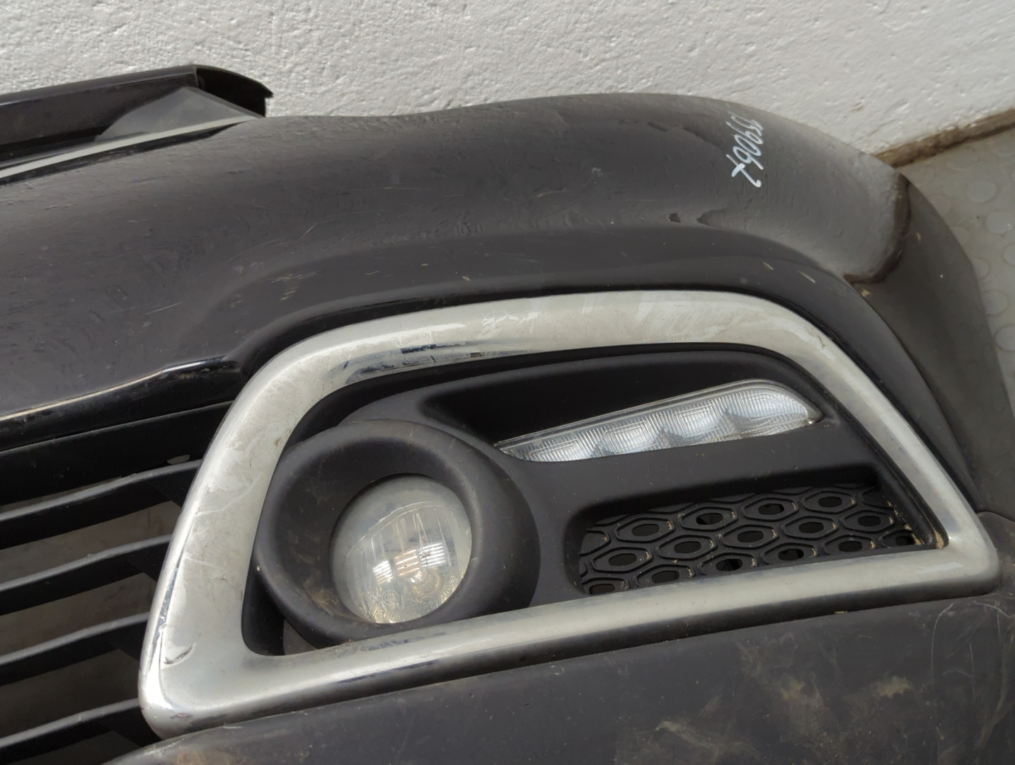 Бампер передний