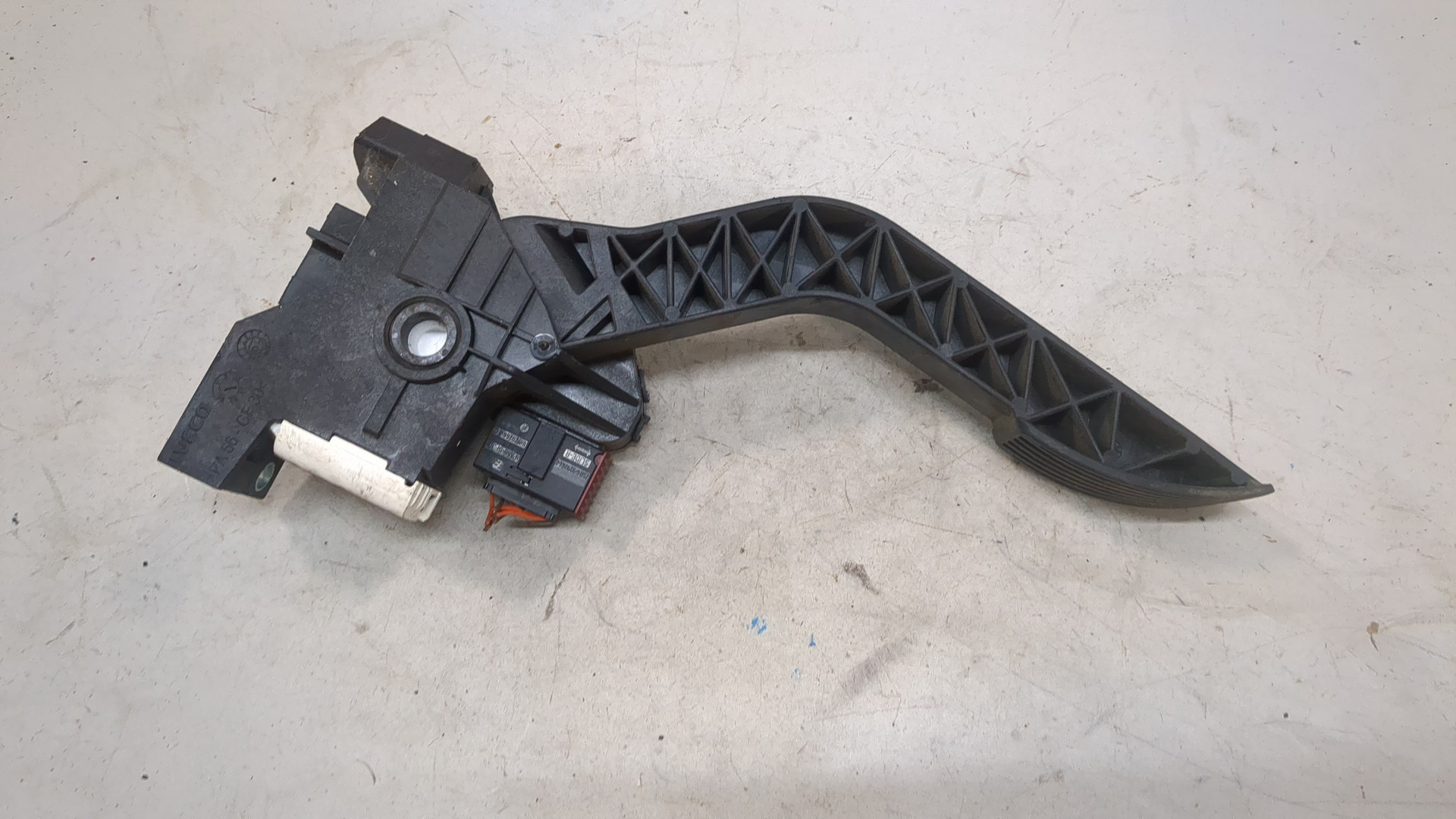 Педаль газа