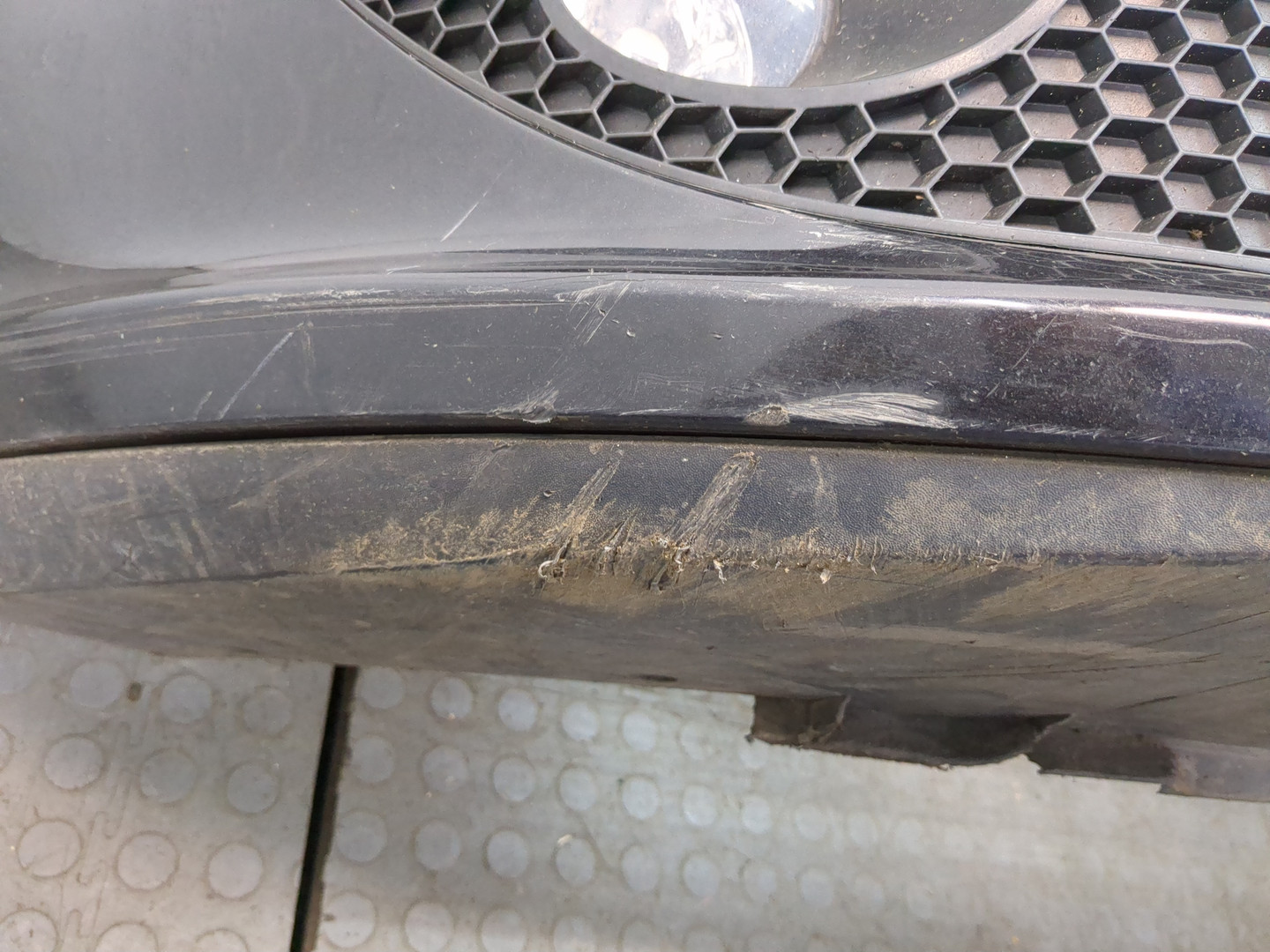 Бампер передний