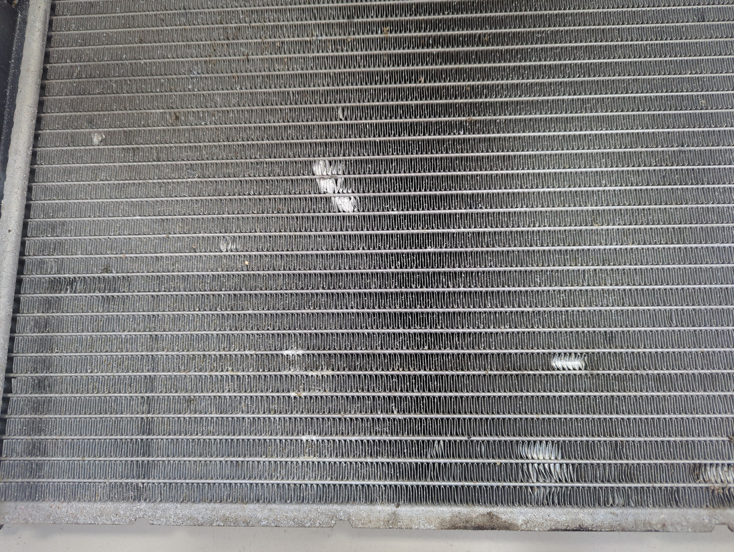 Радиатор охлаждения двигателя основной