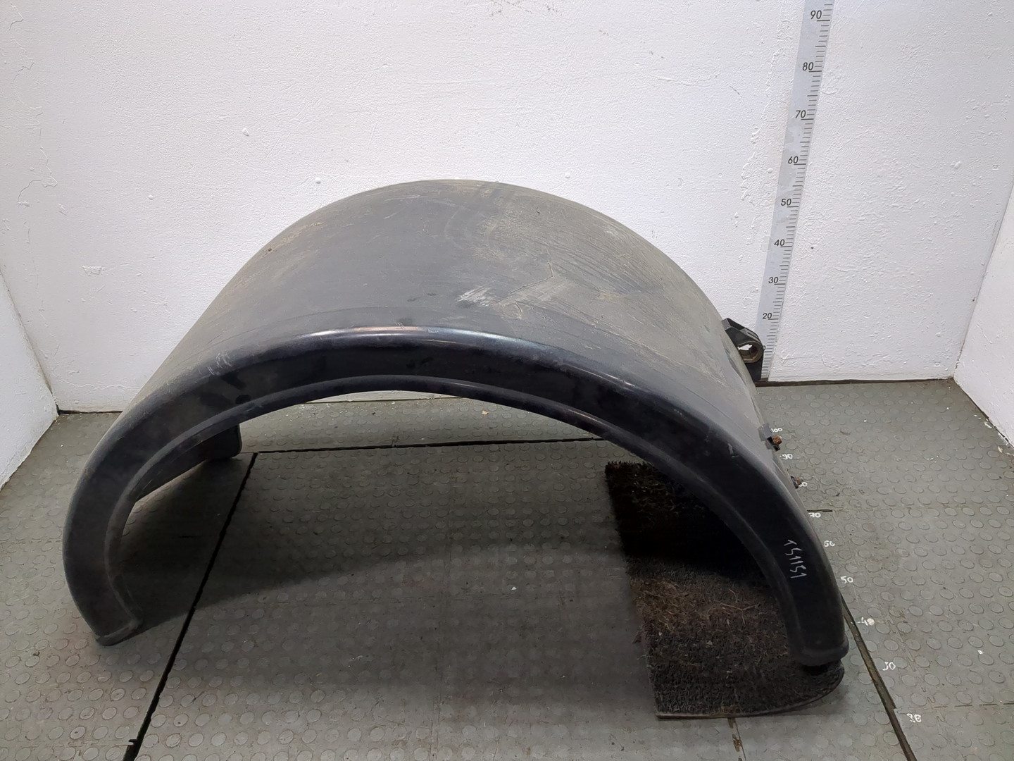 Крыло заднее левое