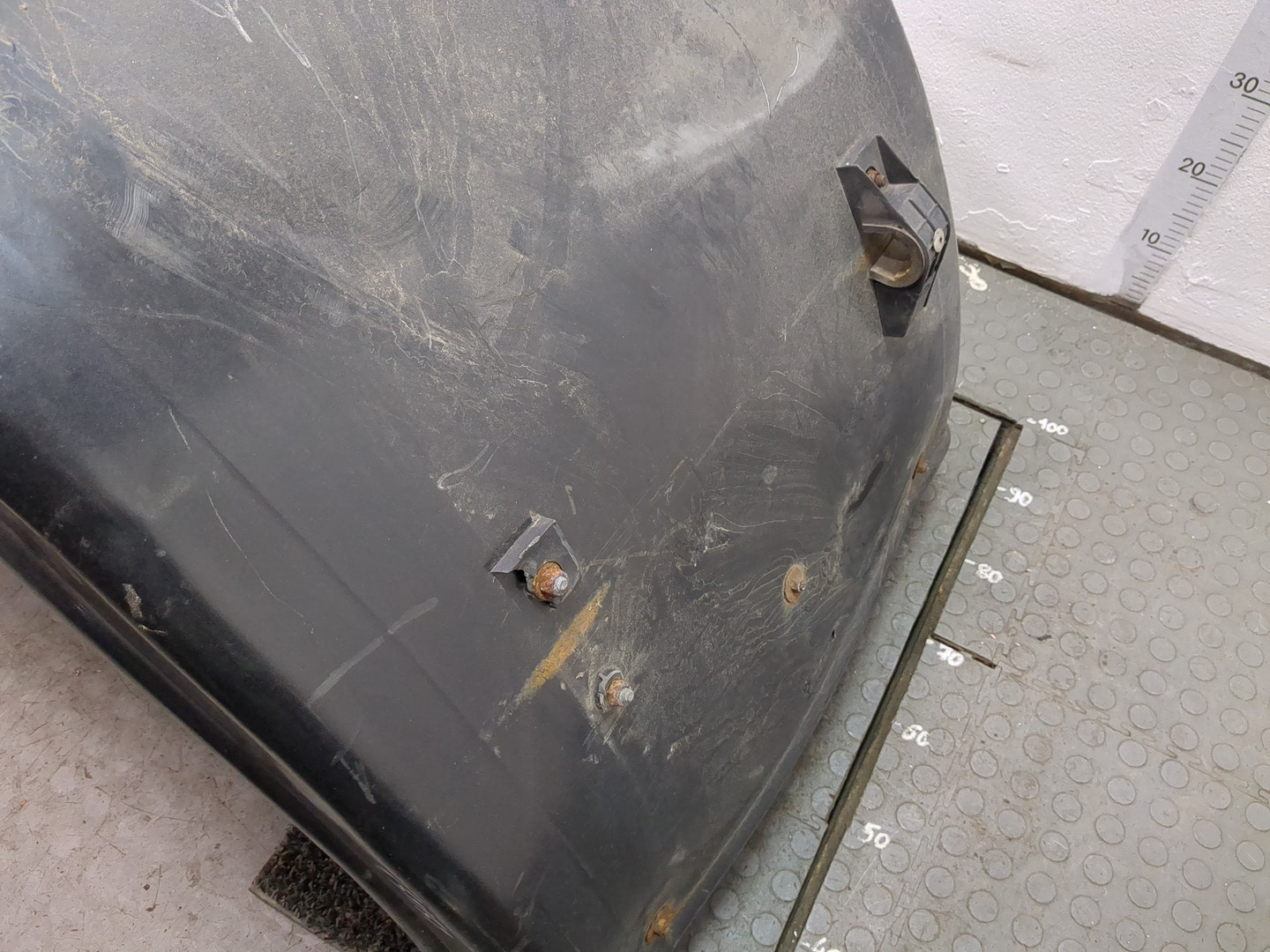 Крыло заднее левое