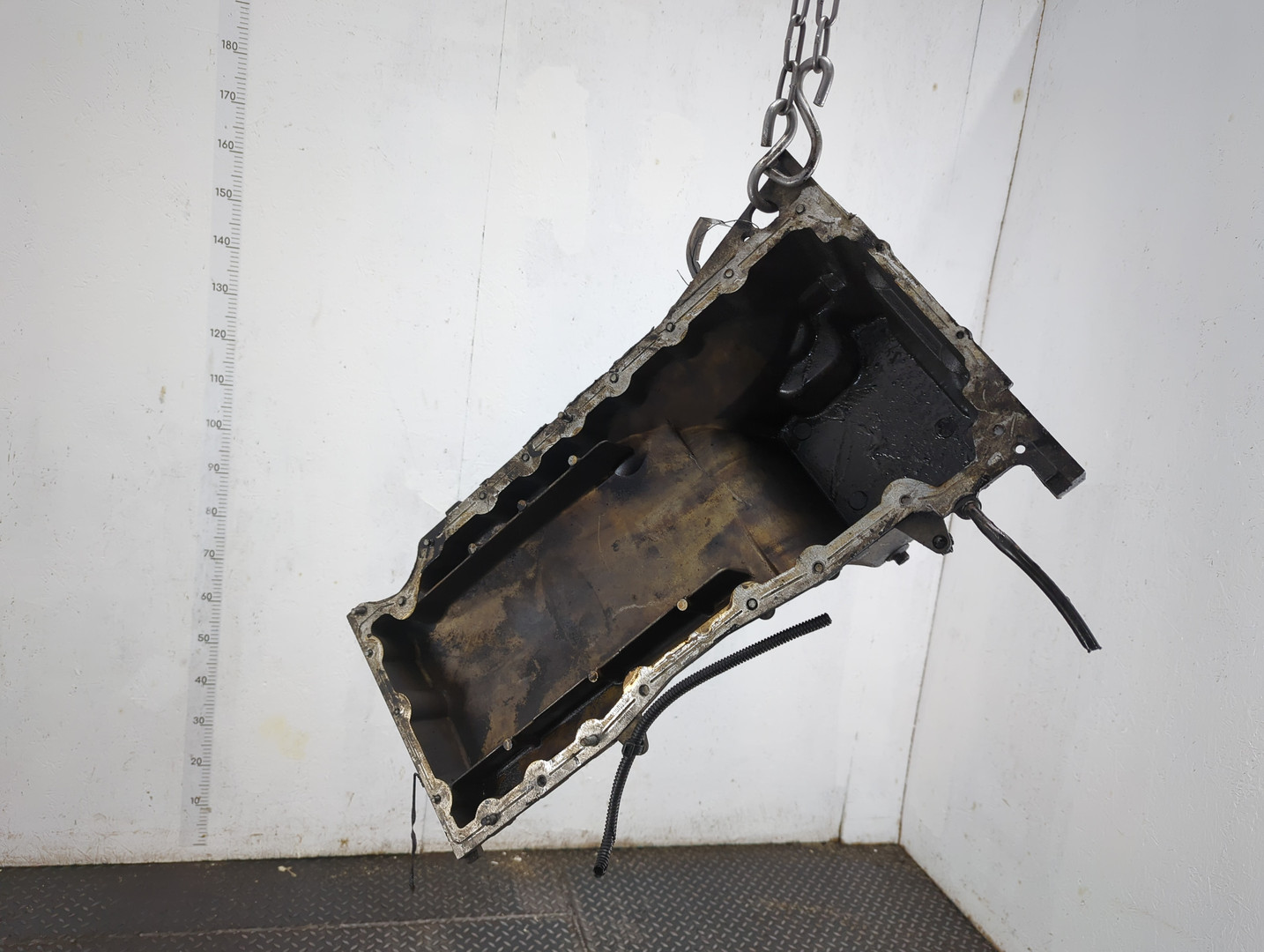 Поддон масляный двигателя (картер)