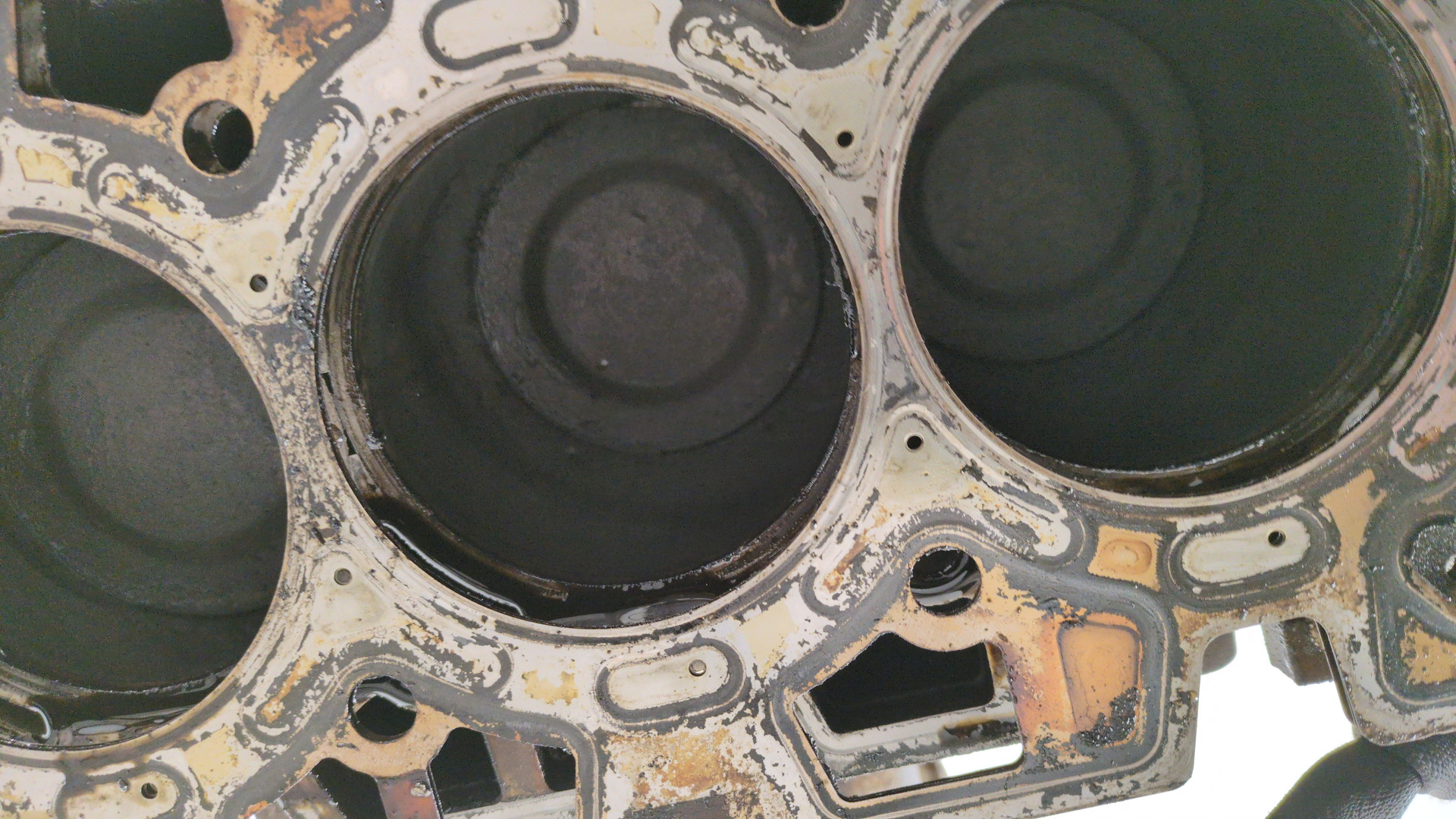 Блок двигателя