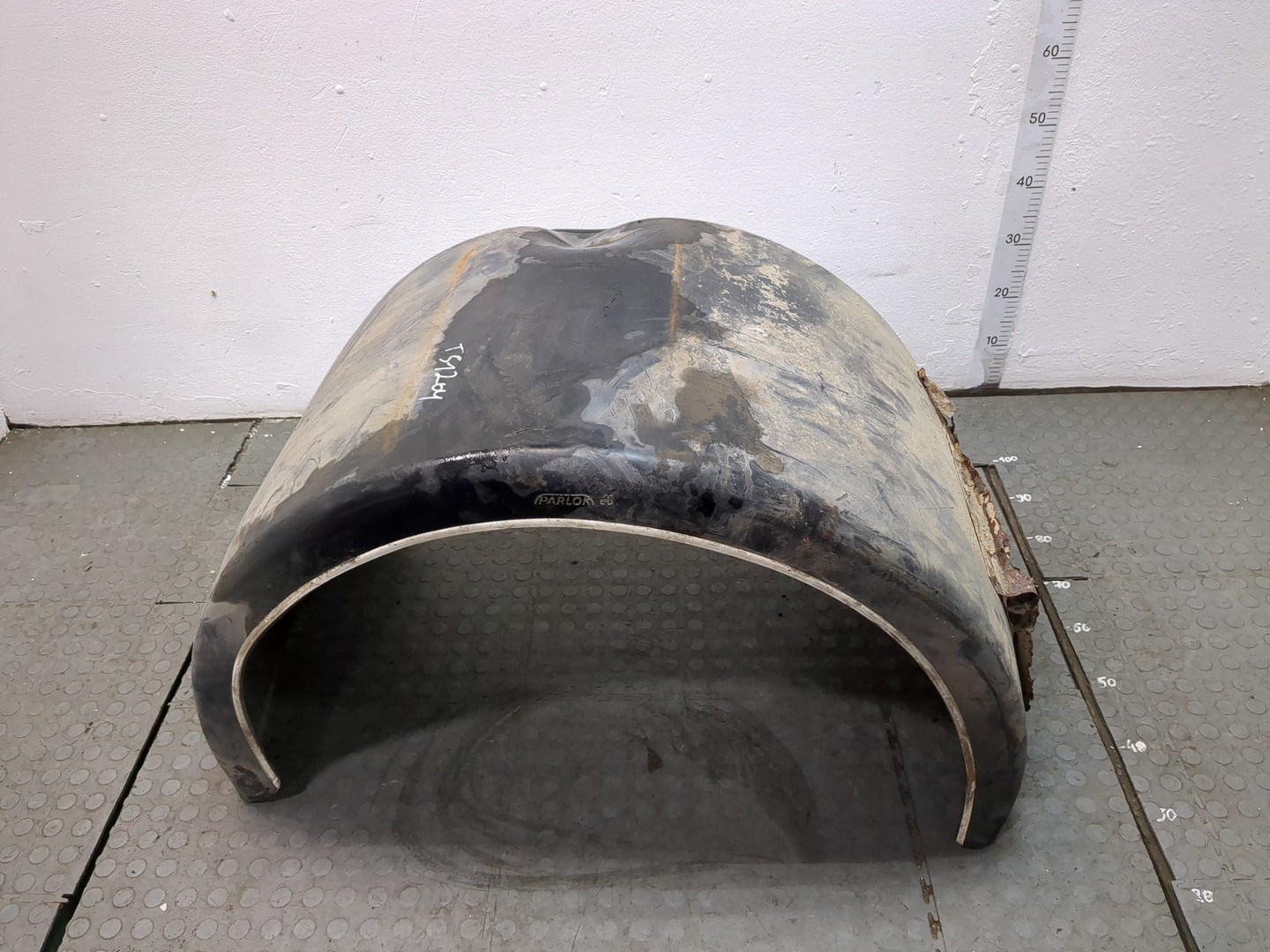 Крыло заднее левое