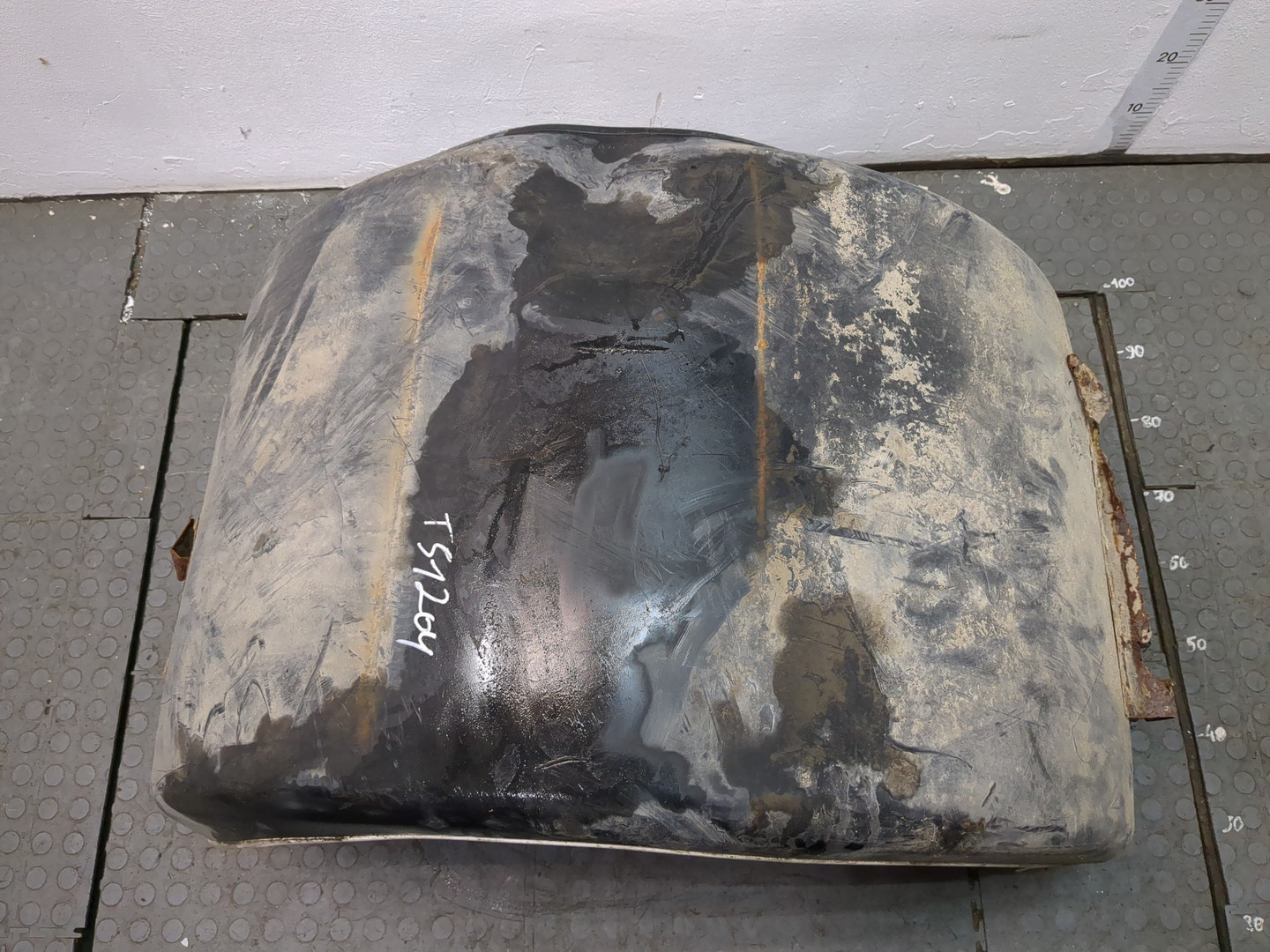 Крыло заднее левое