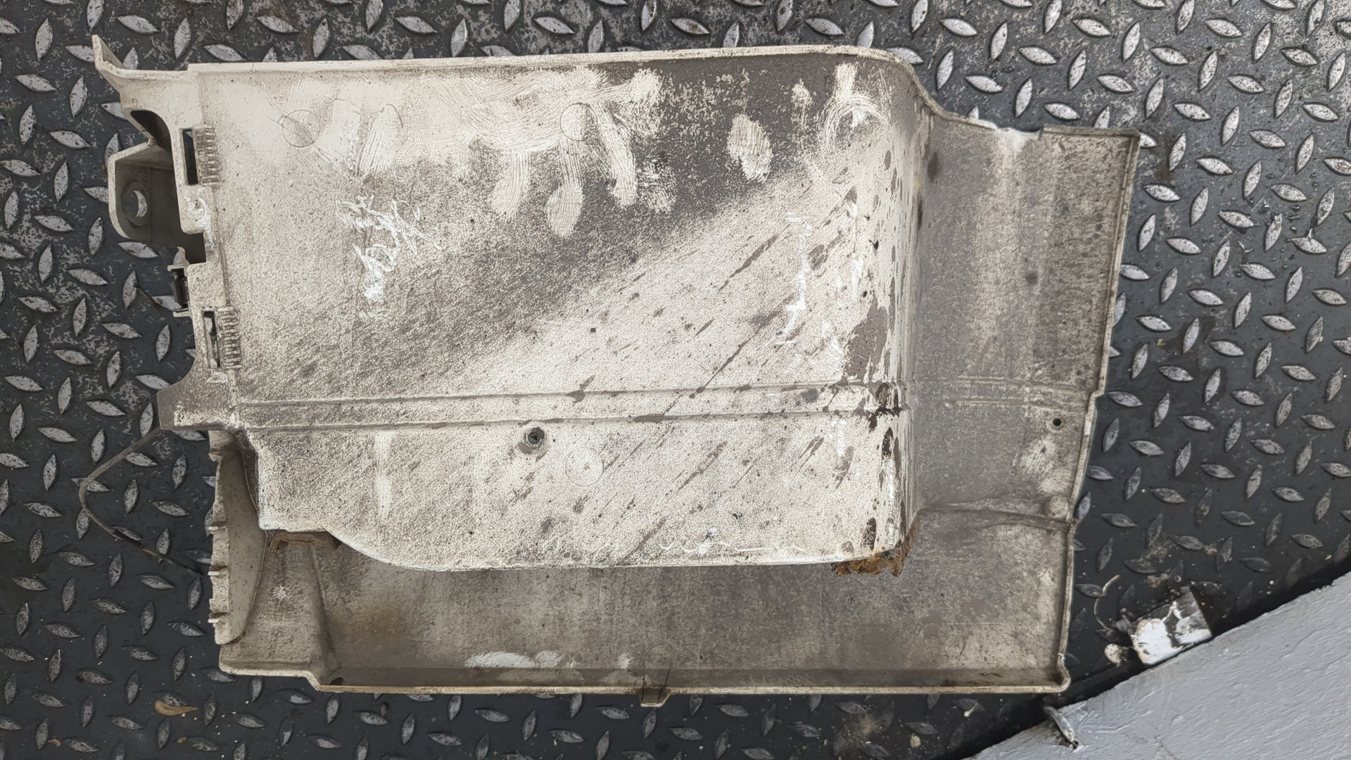 Подножка правая