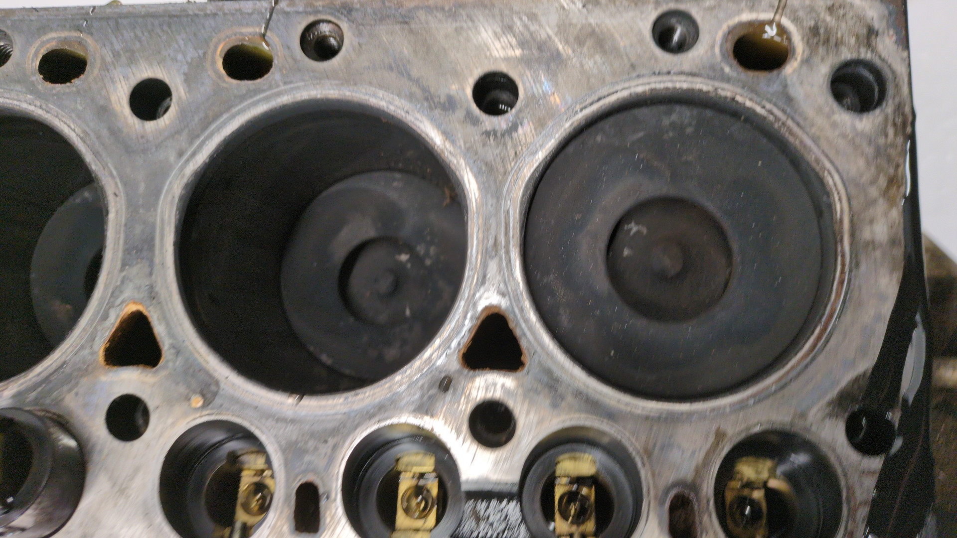 Блок двигателя