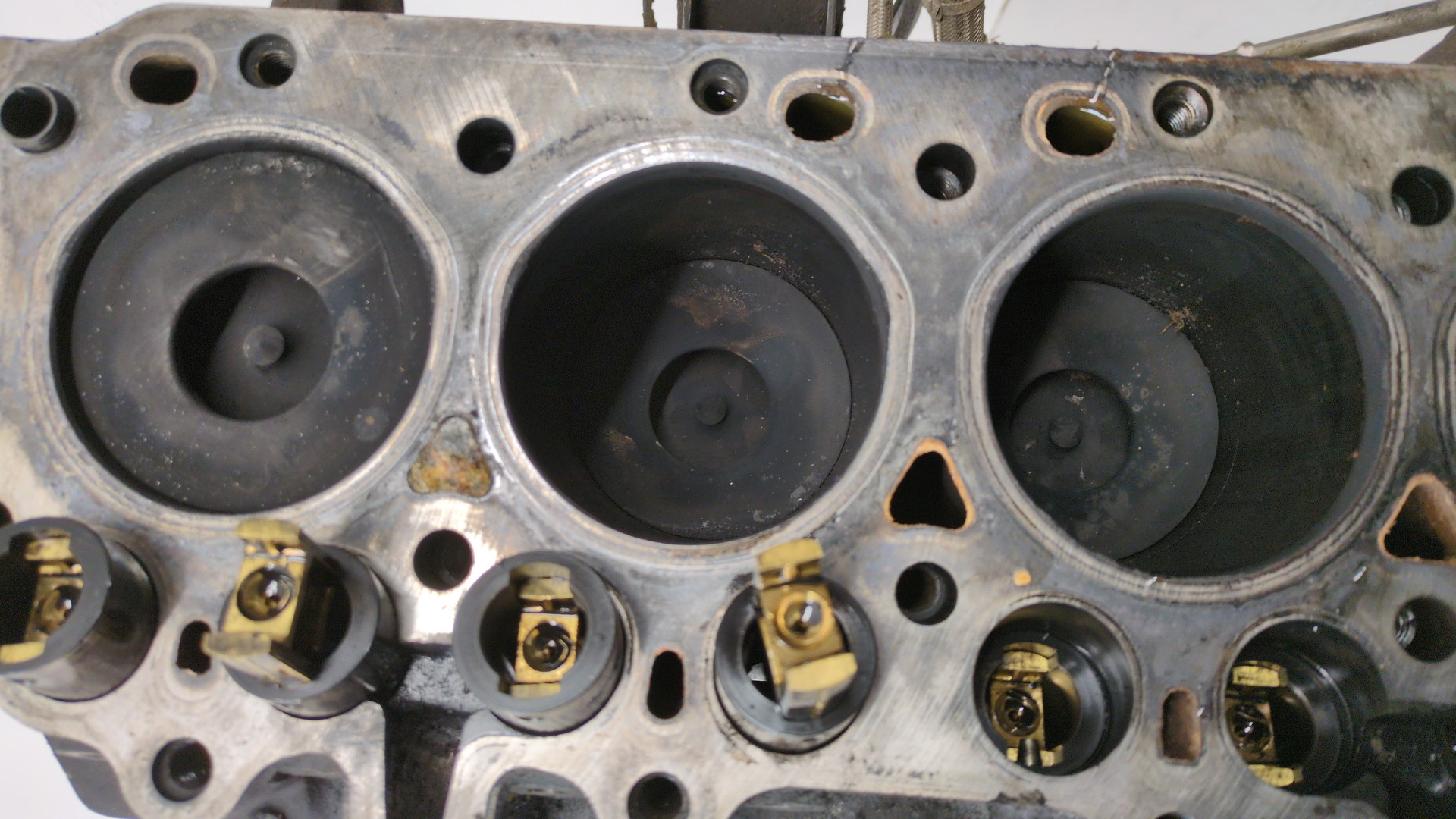 Блок двигателя