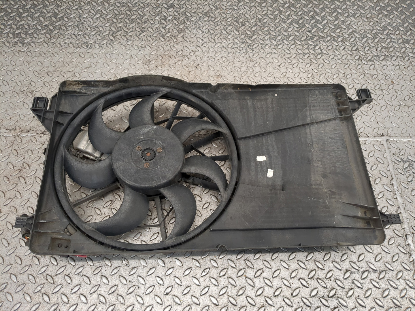 Вентилятор радиатора