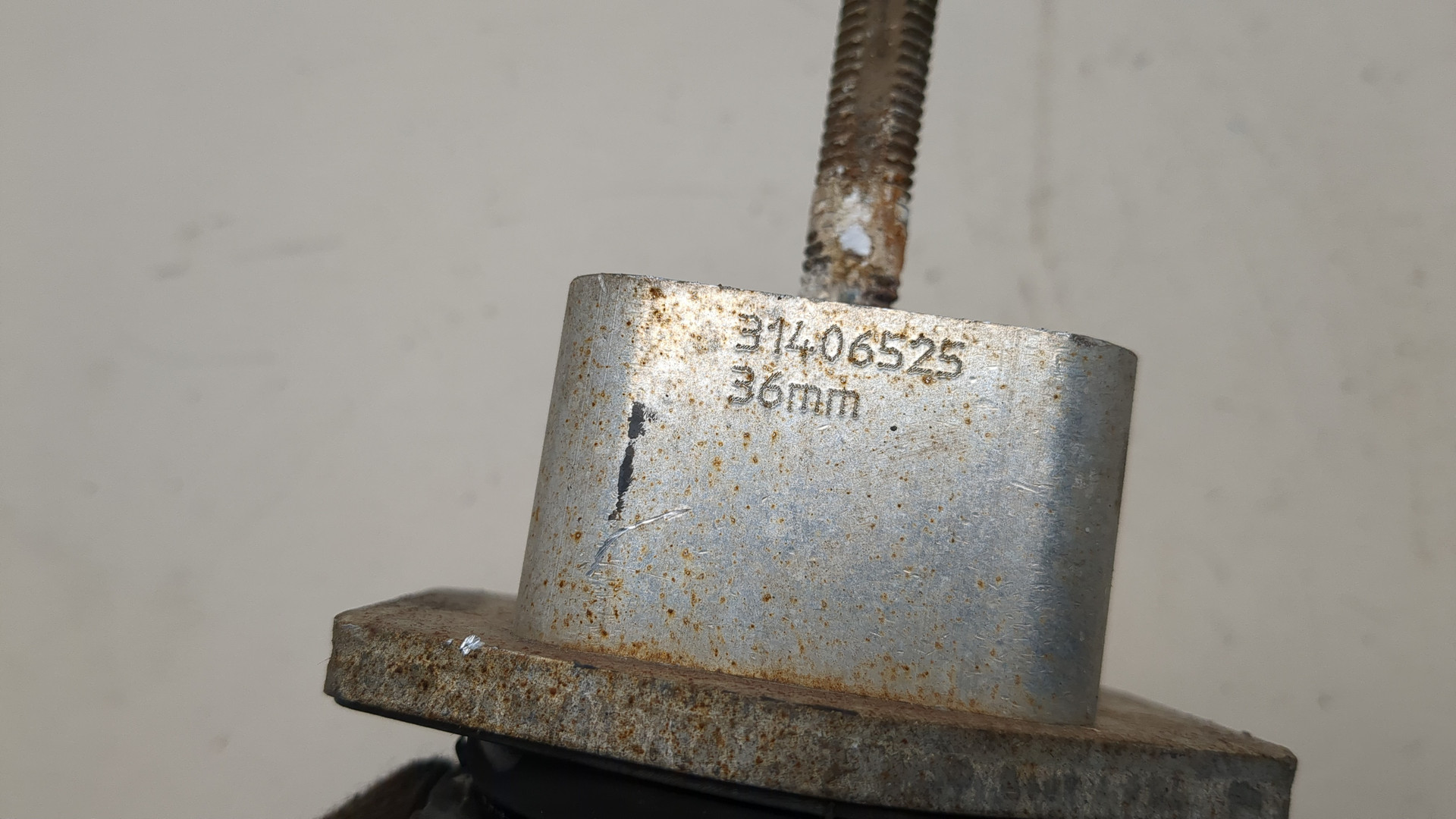 Кронштейн рессоры