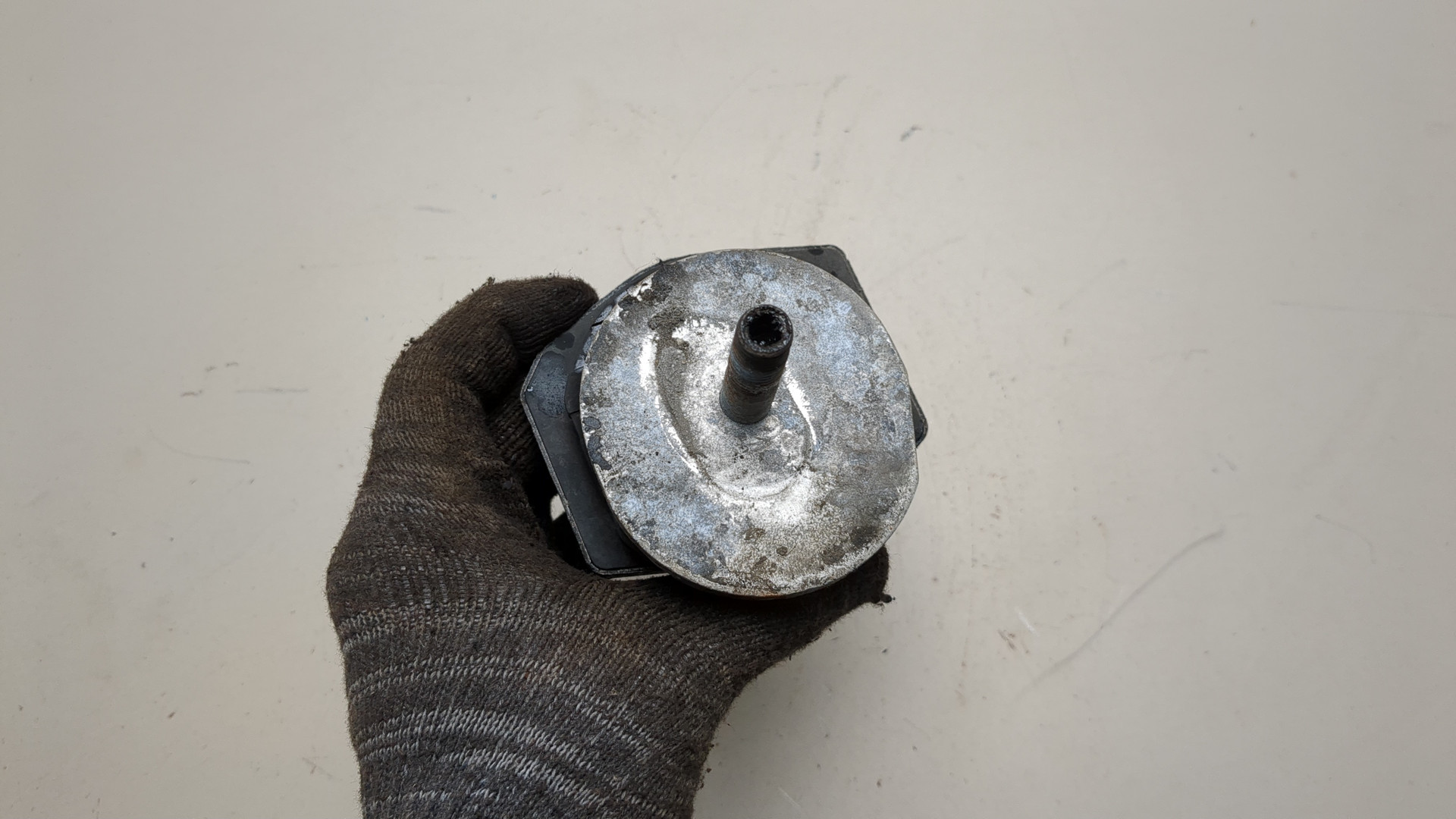 Кронштейн рессоры