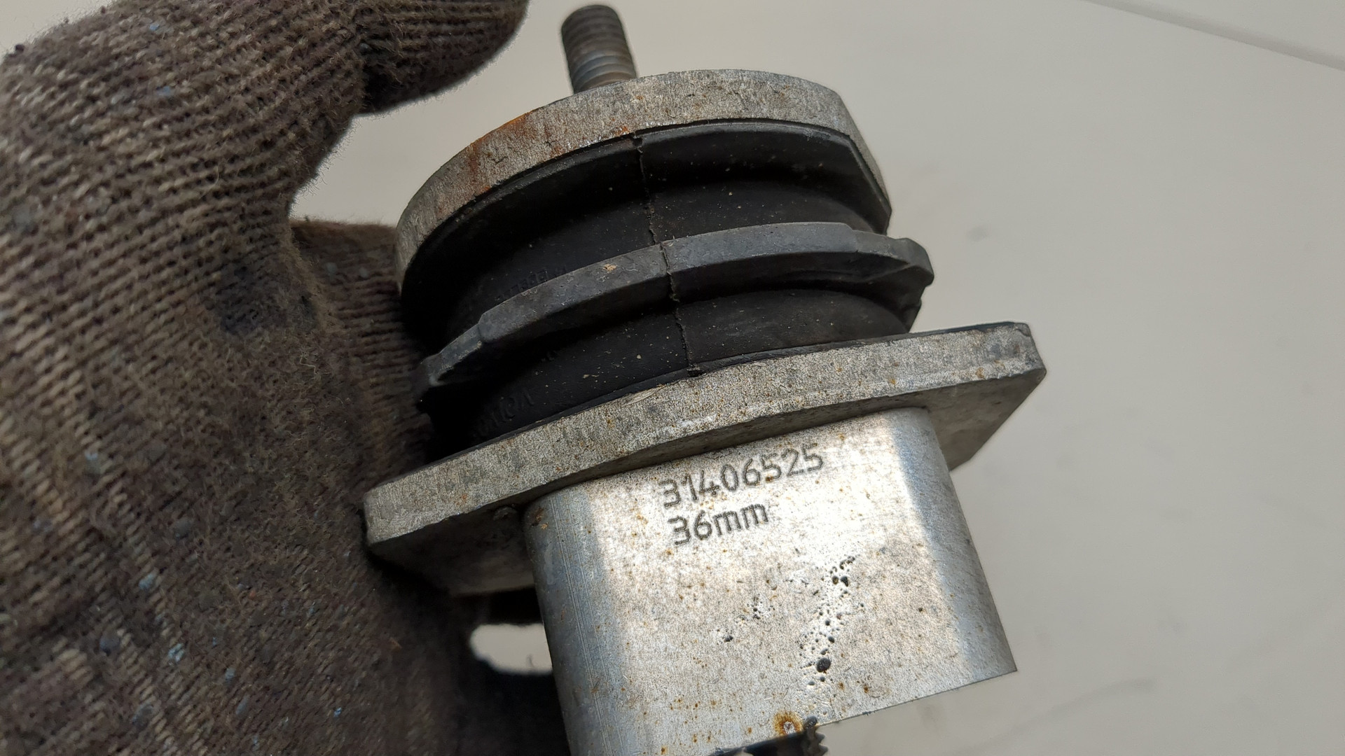 Кронштейн рессоры