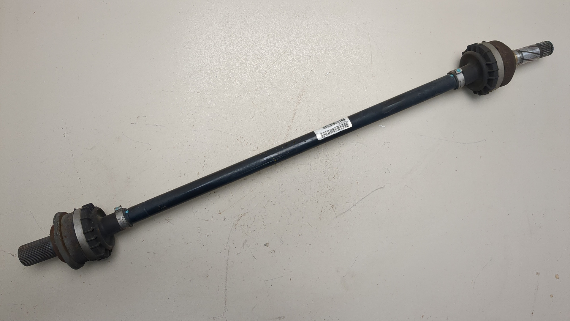 Полуось задняя