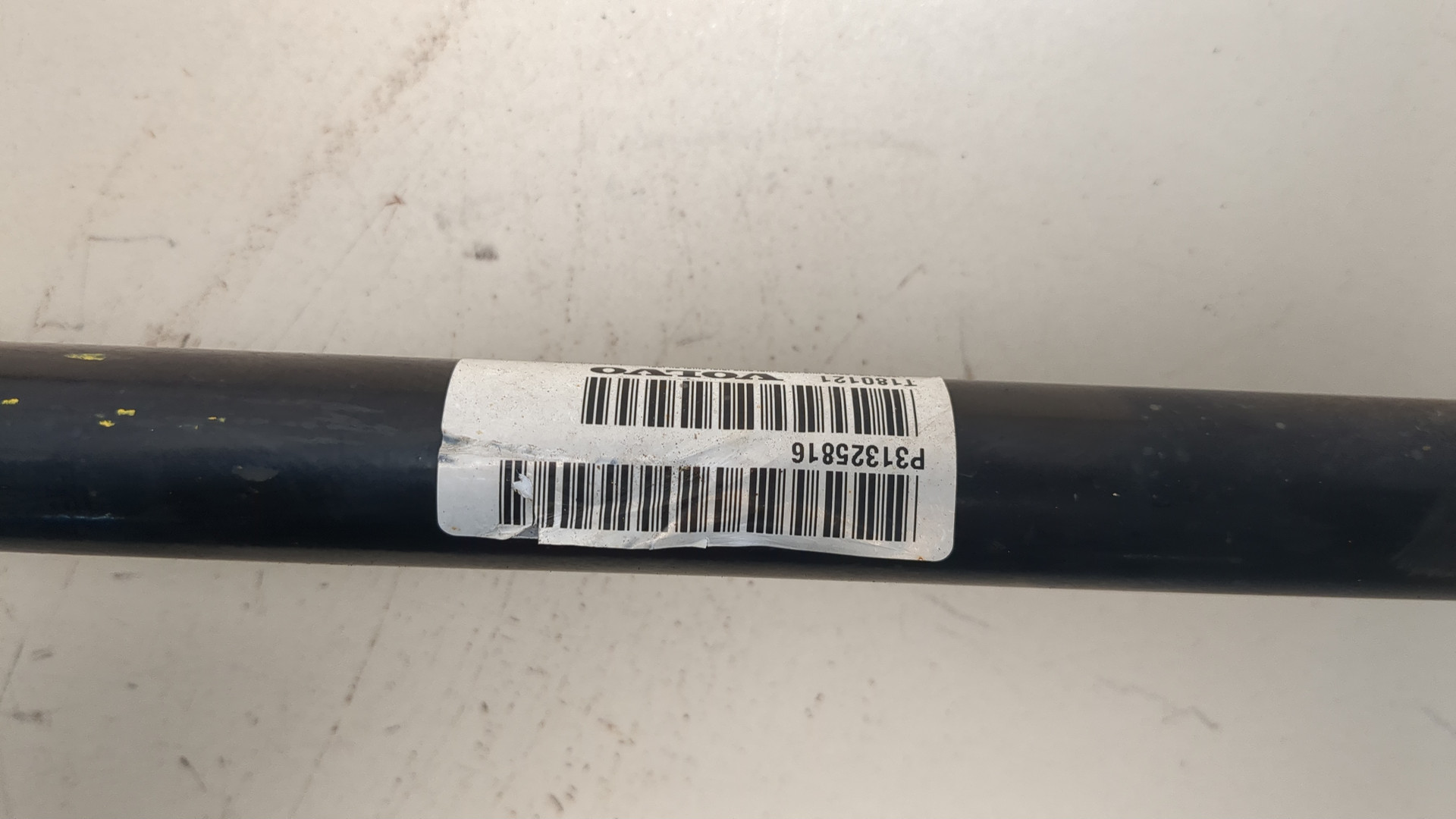 Полуось задняя