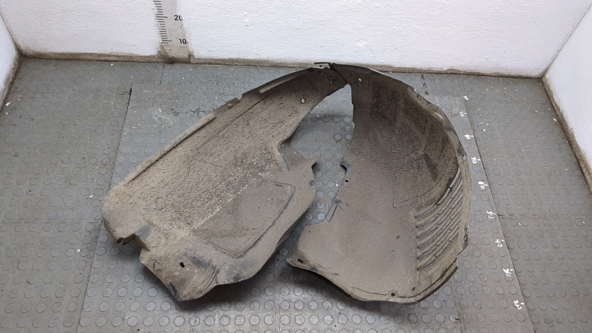 Локер передний правый