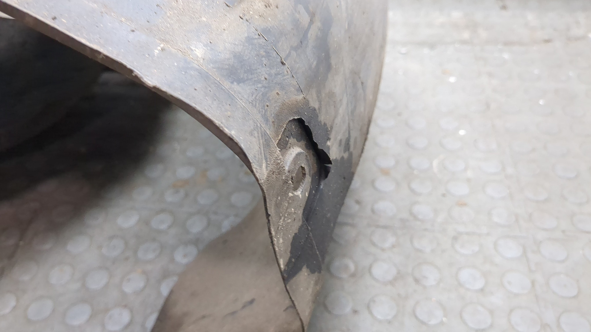 Локер передний правый