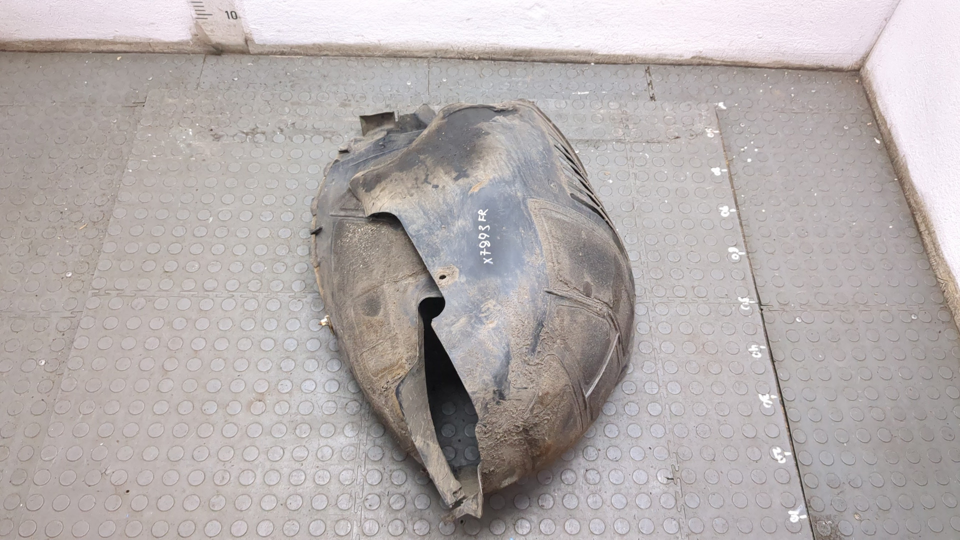 Локер передний правый